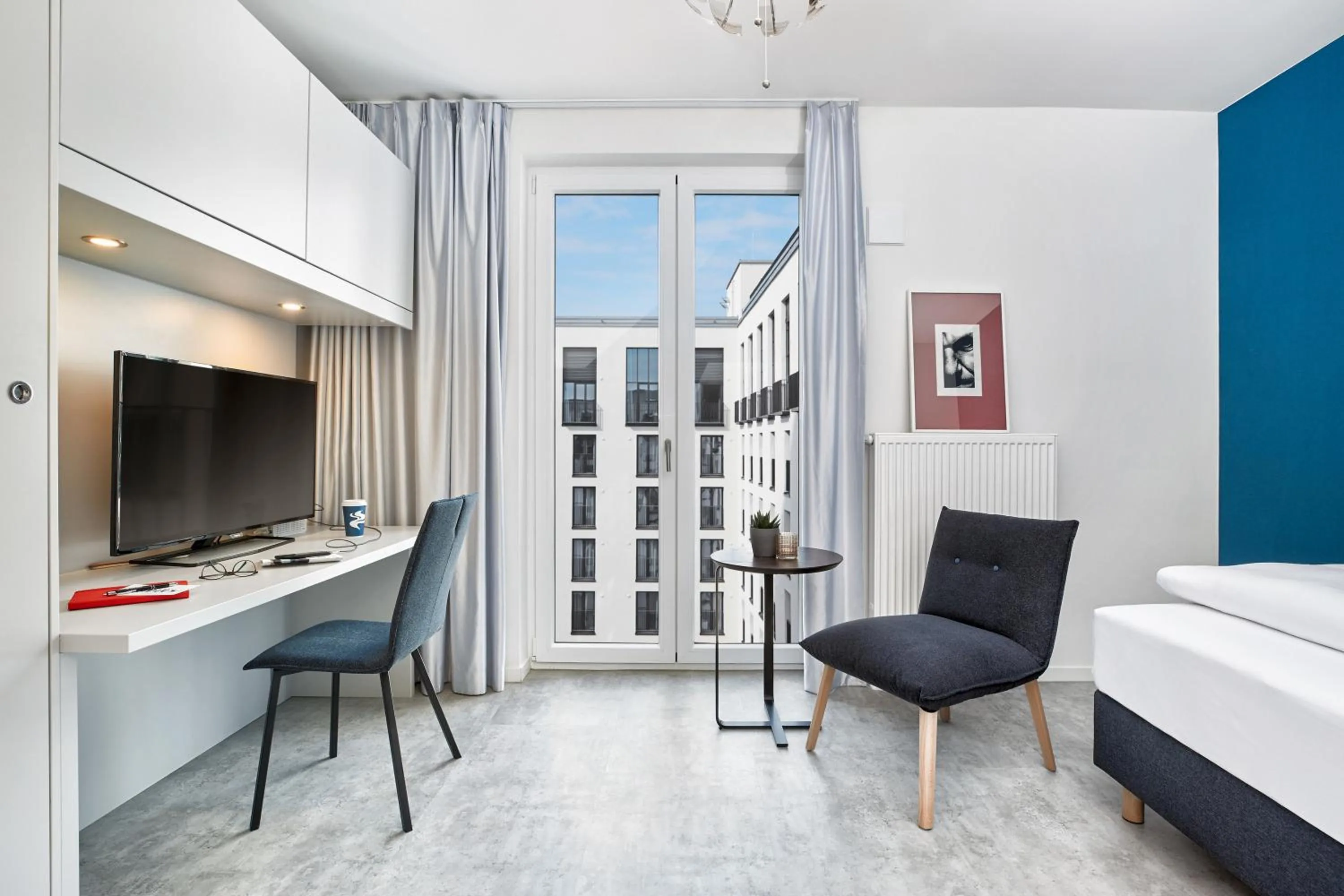 TV and multimedia, Bed in H.ome Serviced Apartments München