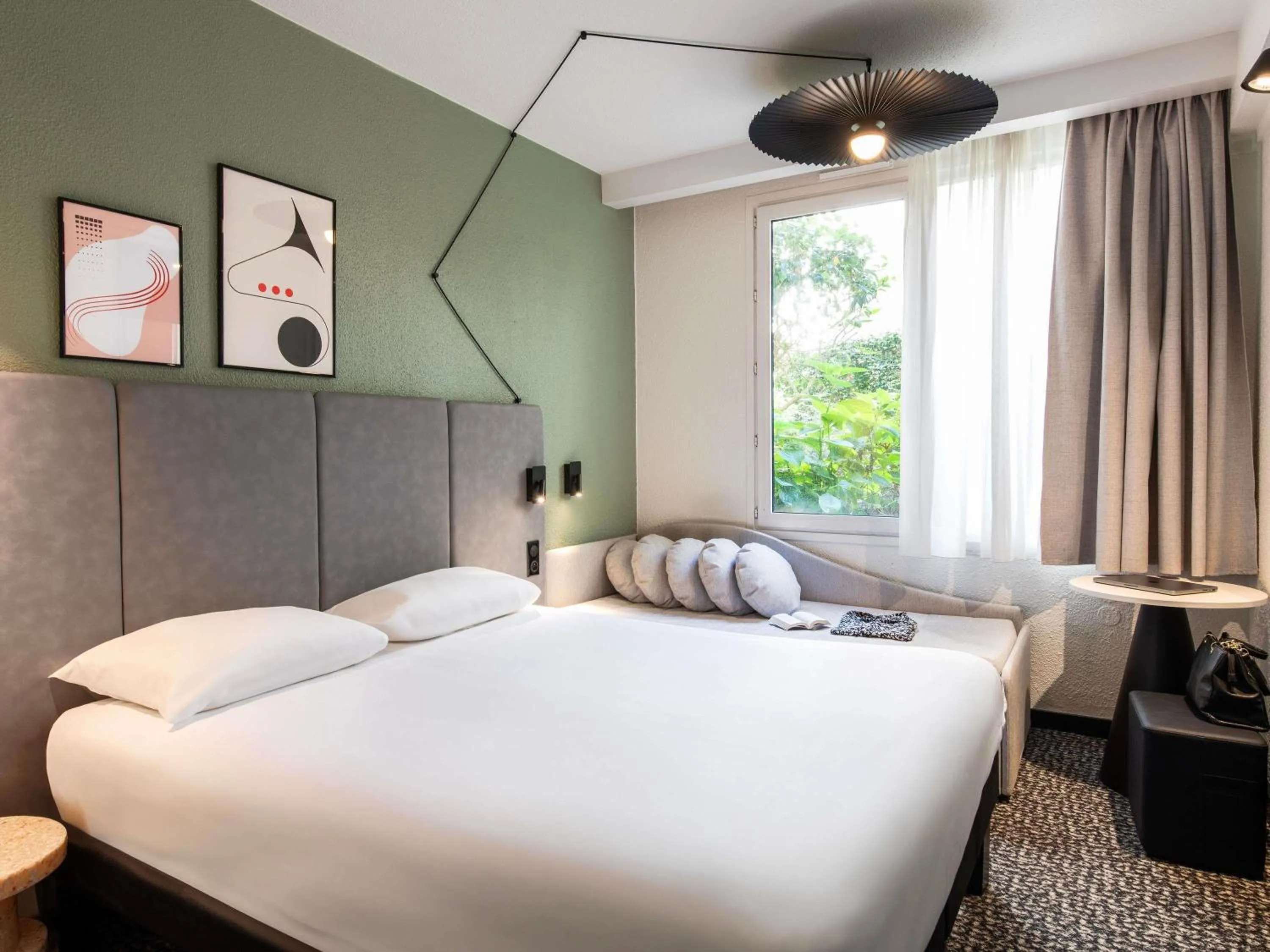 Bedroom, Bed in ibis Paris Avenue d'Italie 13ème