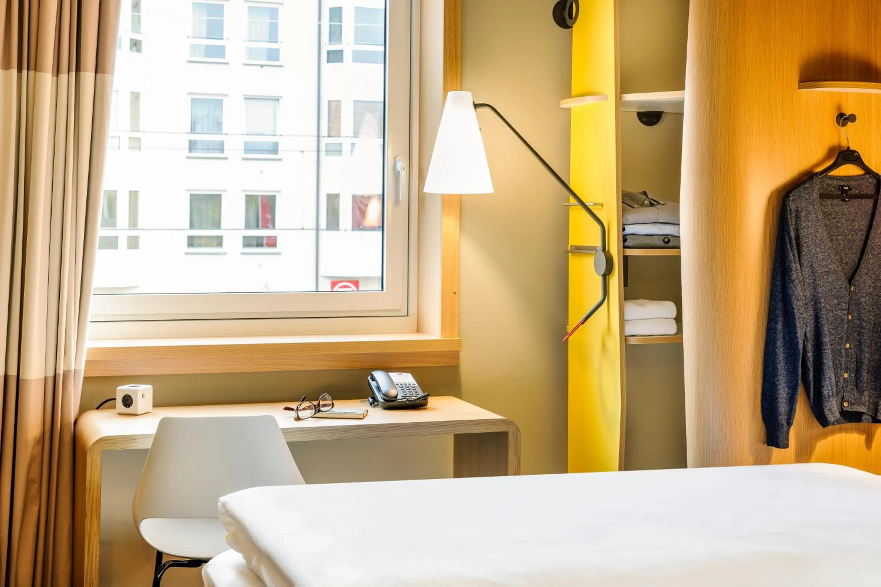 Bedroom, Bed in ibis Paris Avenue d'Italie 13ème