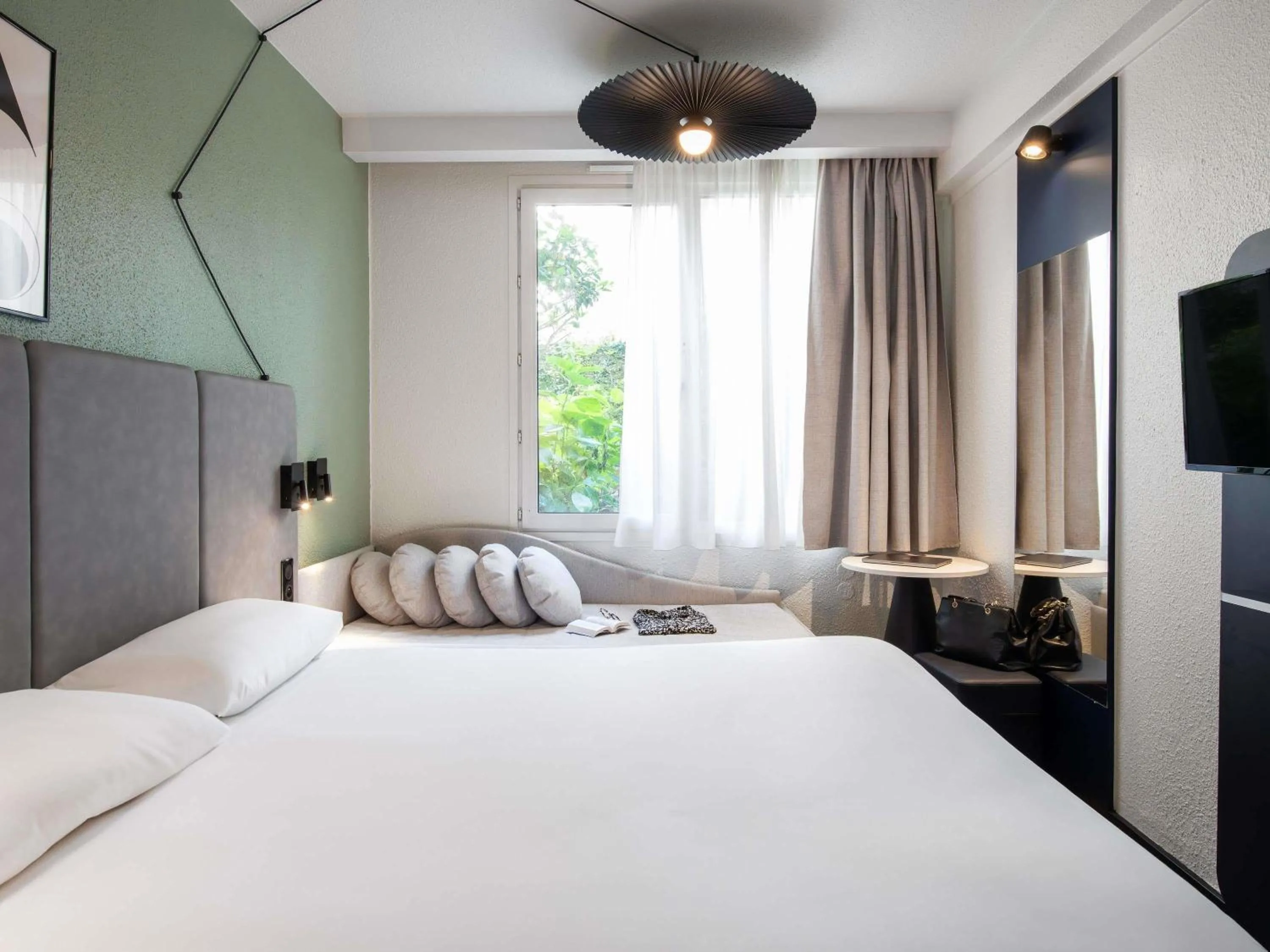 Bedroom, Bed in ibis Paris Avenue d'Italie 13ème