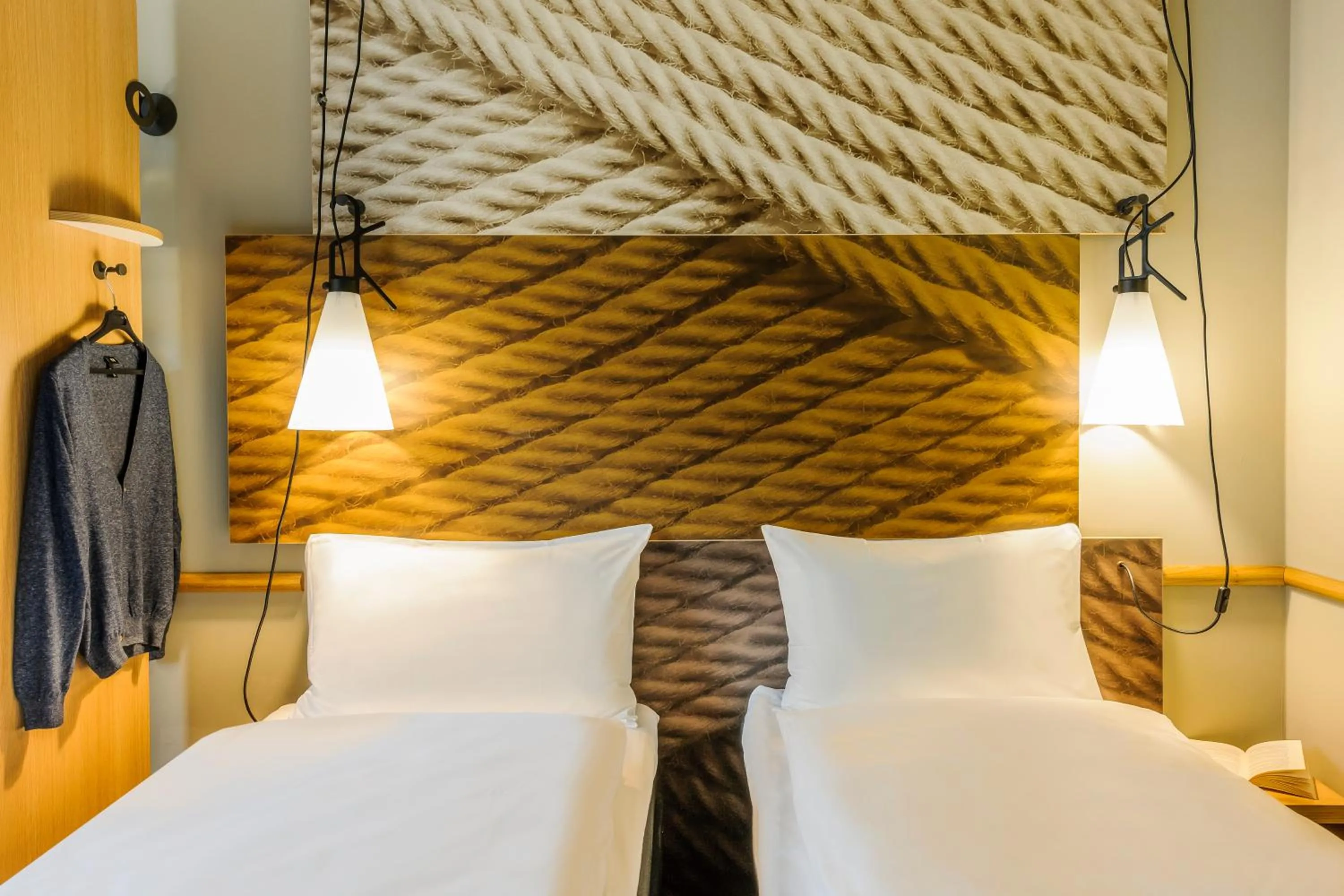 Bedroom, Bed in ibis Paris Avenue d'Italie 13ème