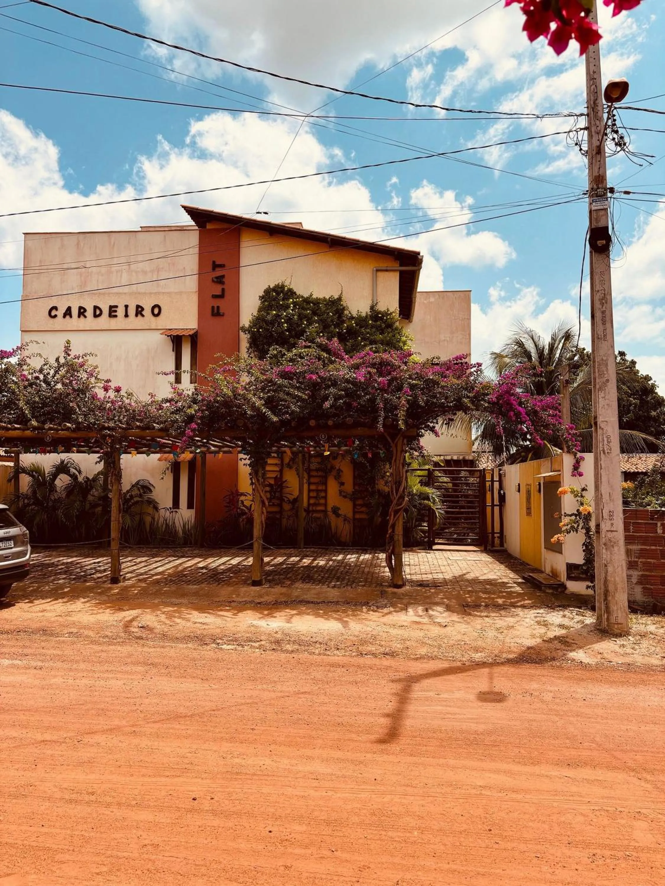 Property building in Cardeiro Flat