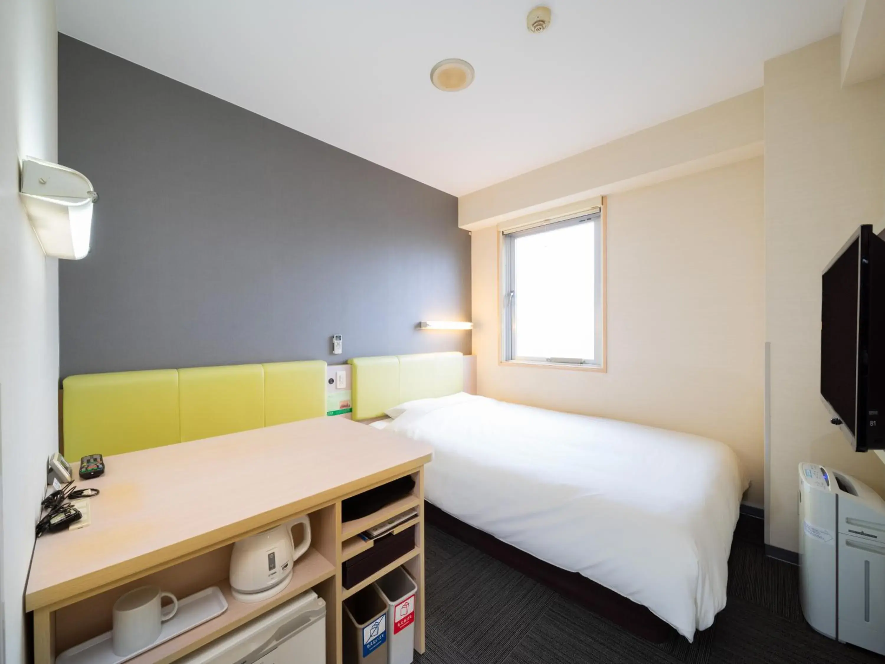 Bed in Super Hotel Tokyo Kameido Bed in Super Hotel Tokyo Kameido