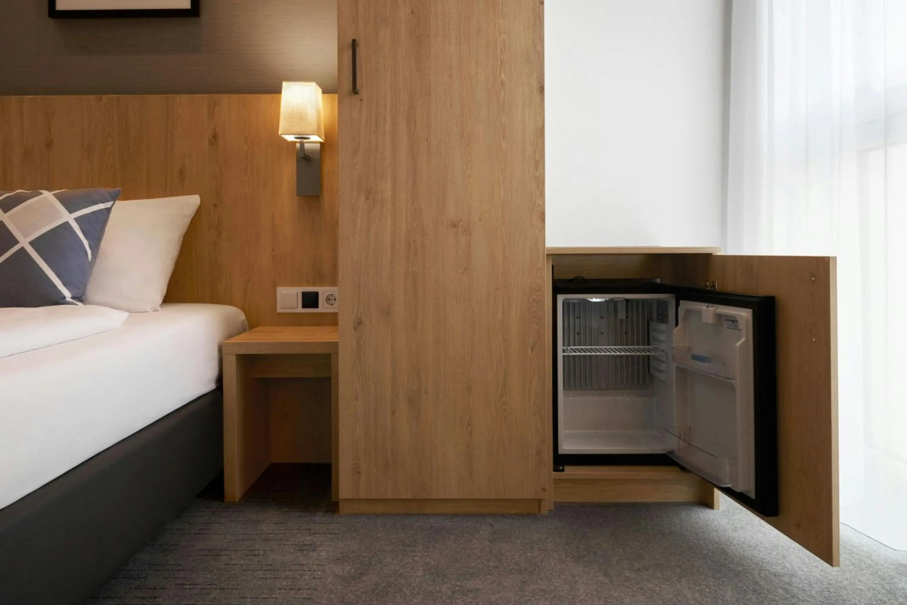Lounge or bar, Bed in Four Points Flex by Sheraton Bochum