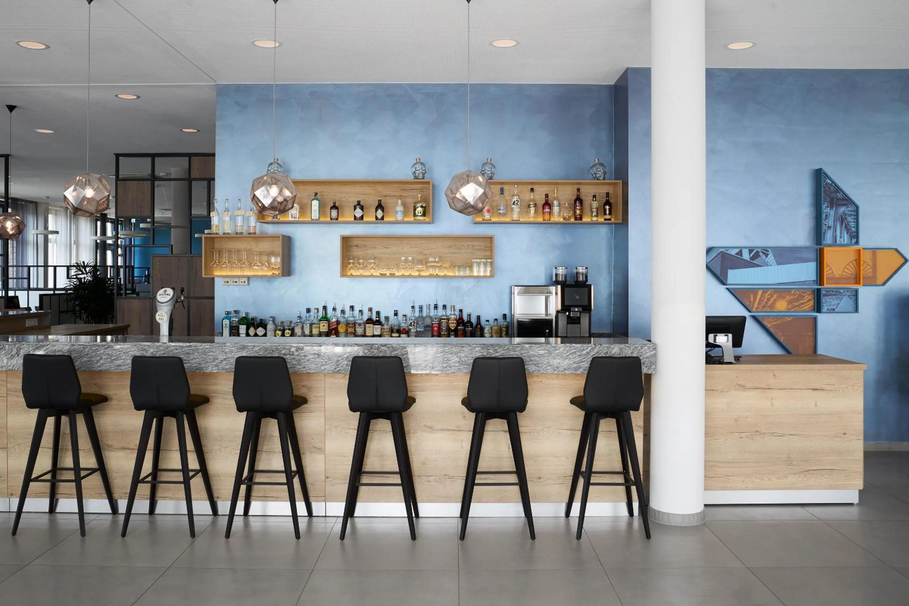 Lounge or bar in Four Points Flex by Sheraton Bochum