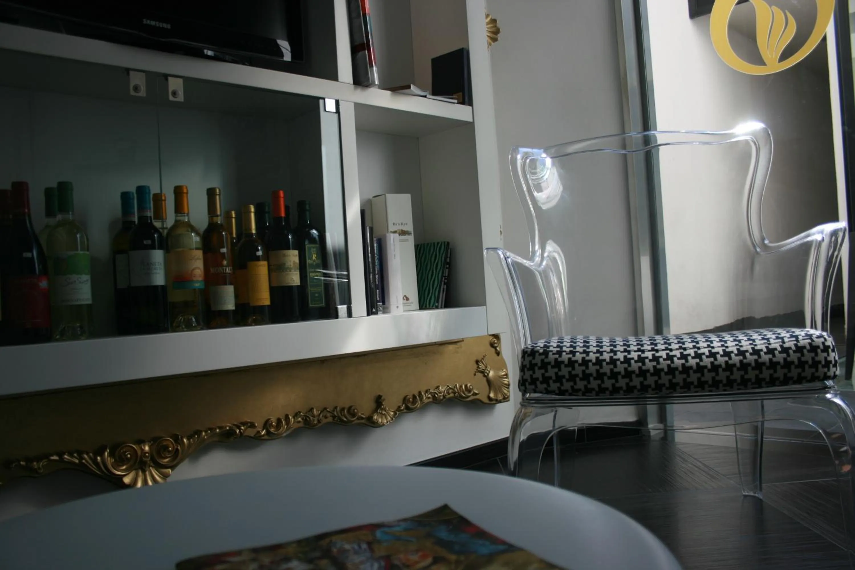 Library in Mille e Una Notte