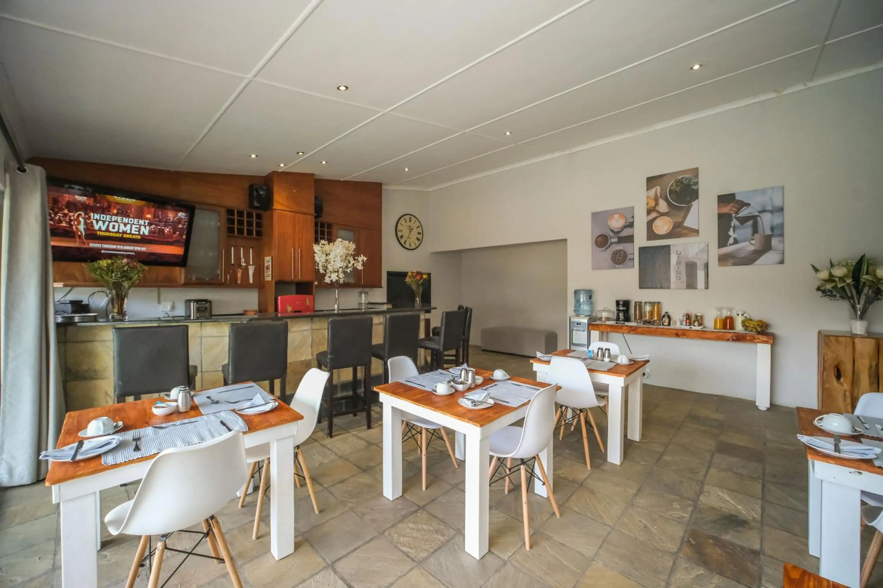 Breakfast in Lido Living