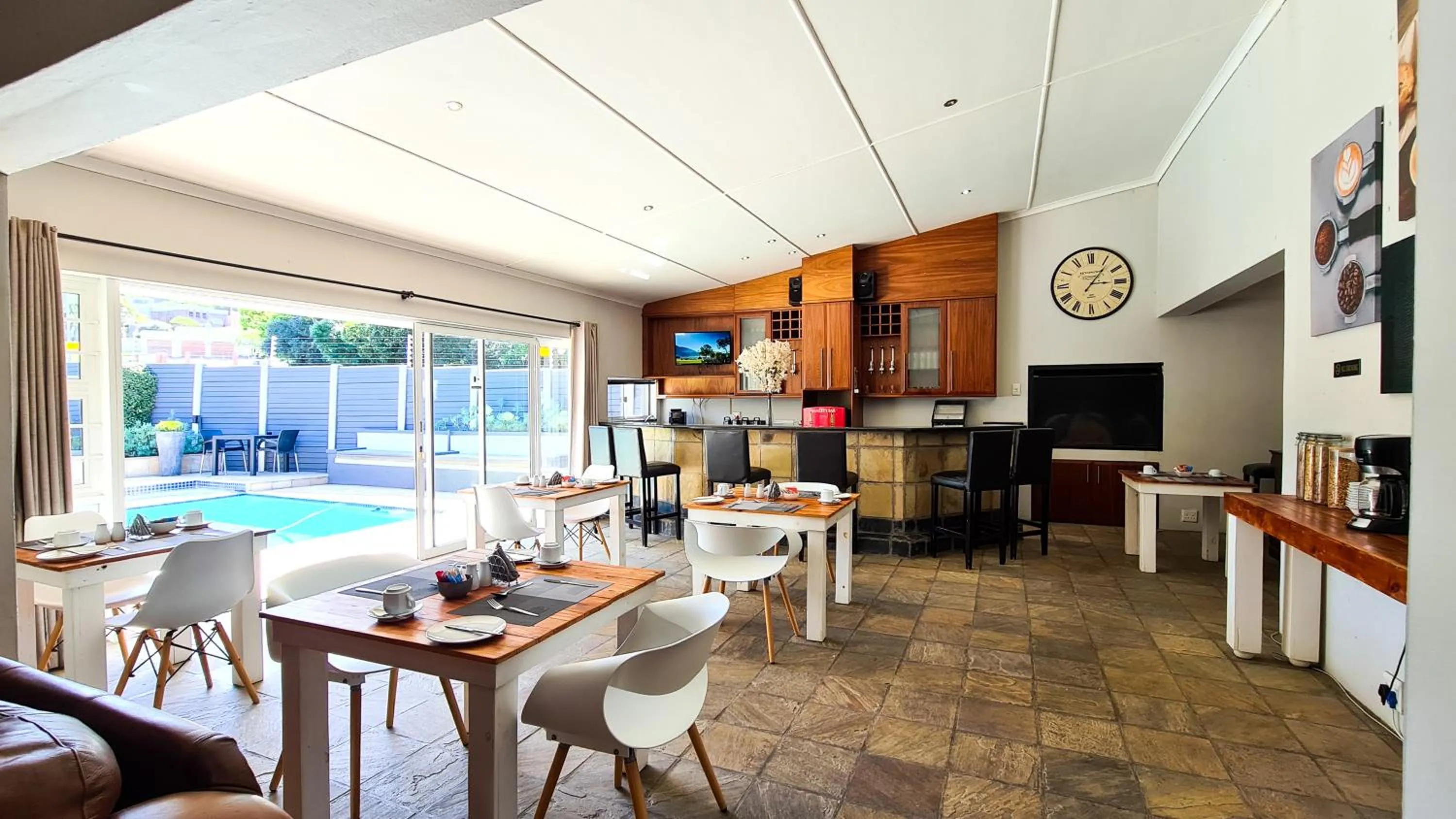 Property building in Lido Living