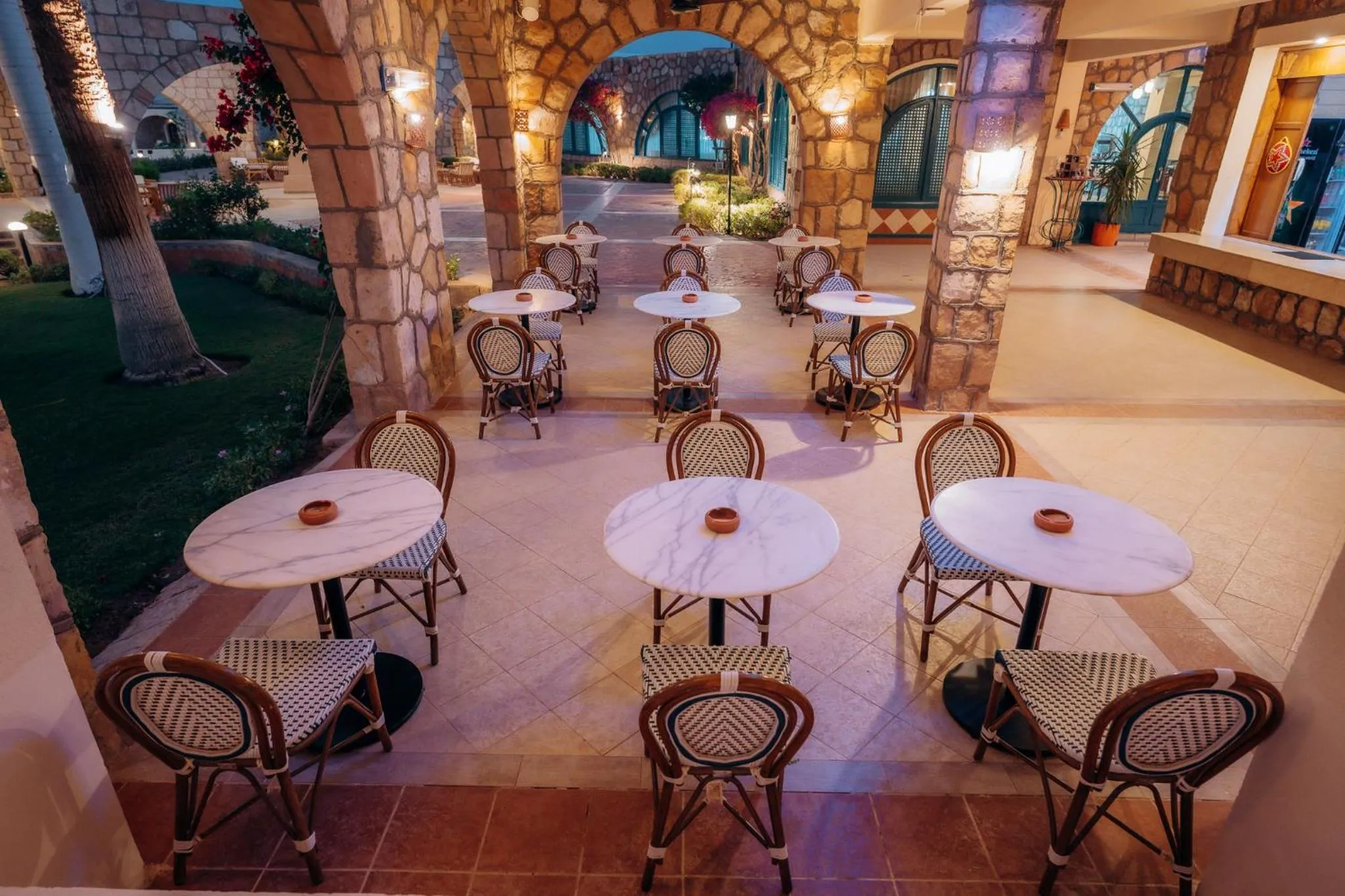 Restaurant/places to eat in Seti Abu Simbel Lake Resort