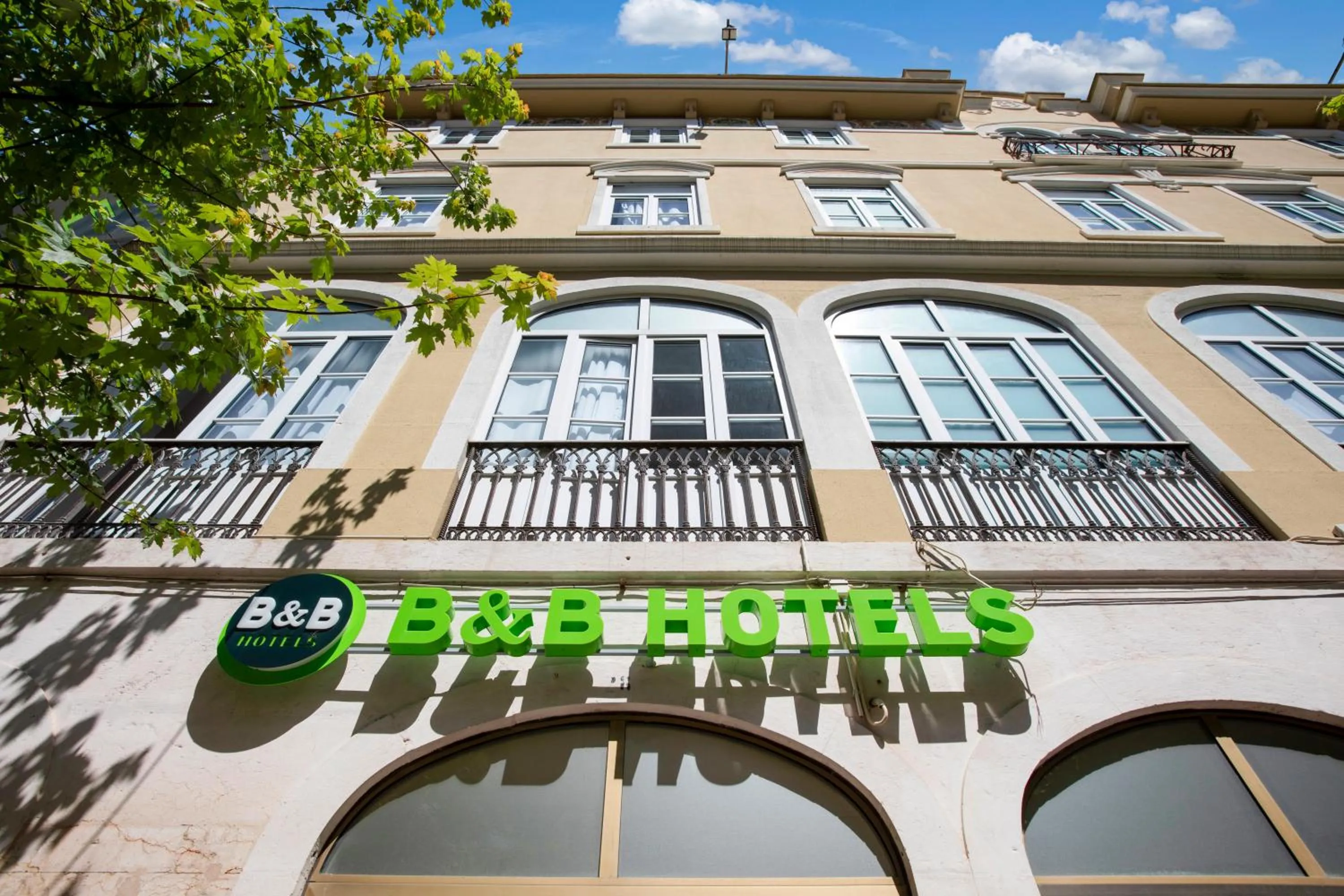 Facade/entrance in B&B HOTEL Figueira Da Foz
