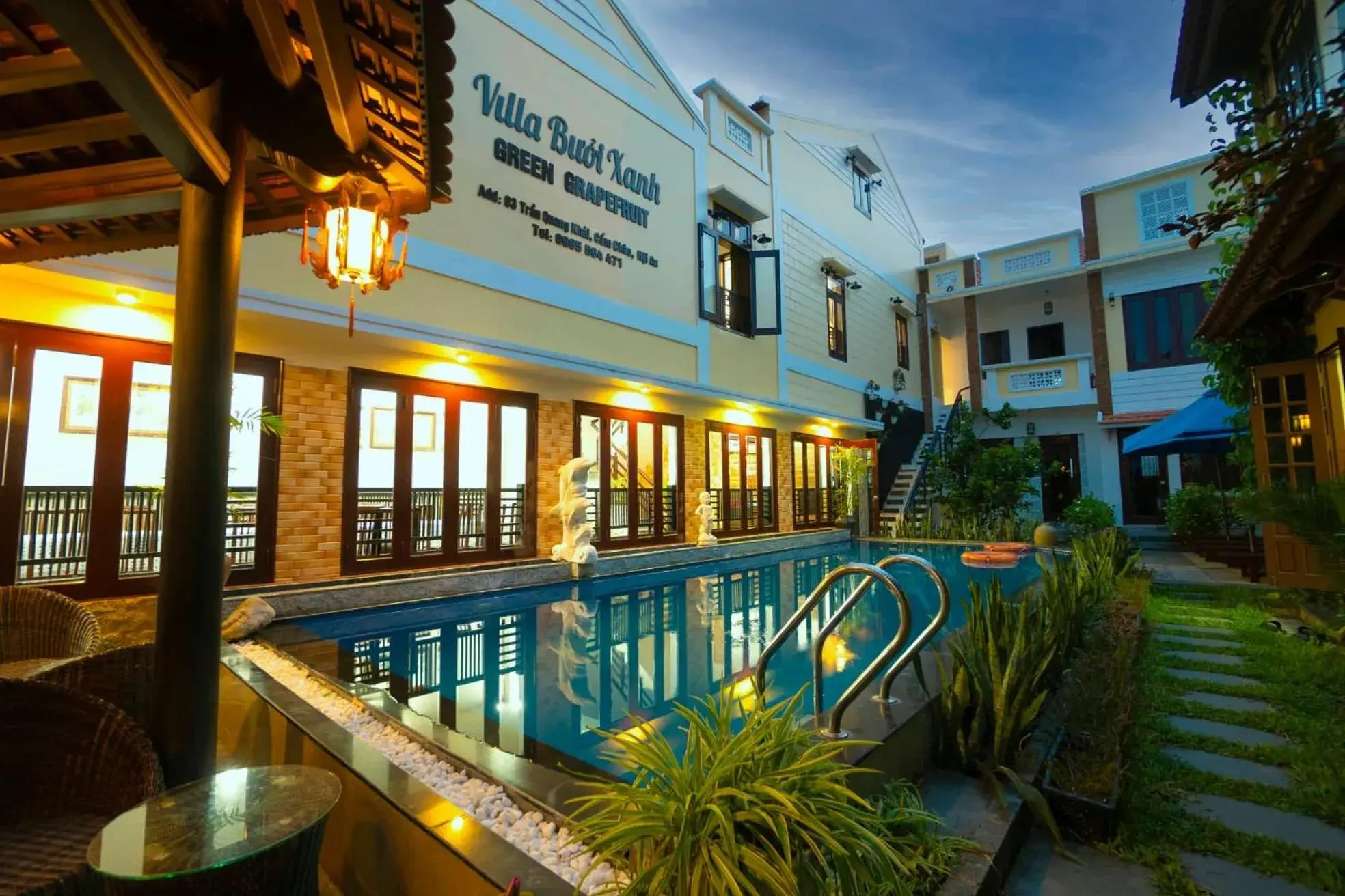 Triple Room with Pool View in Green Grapefruit Villa Triple Room with Pool View in Green Grapefruit Villa