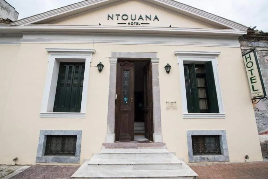 Ntouana hotel
