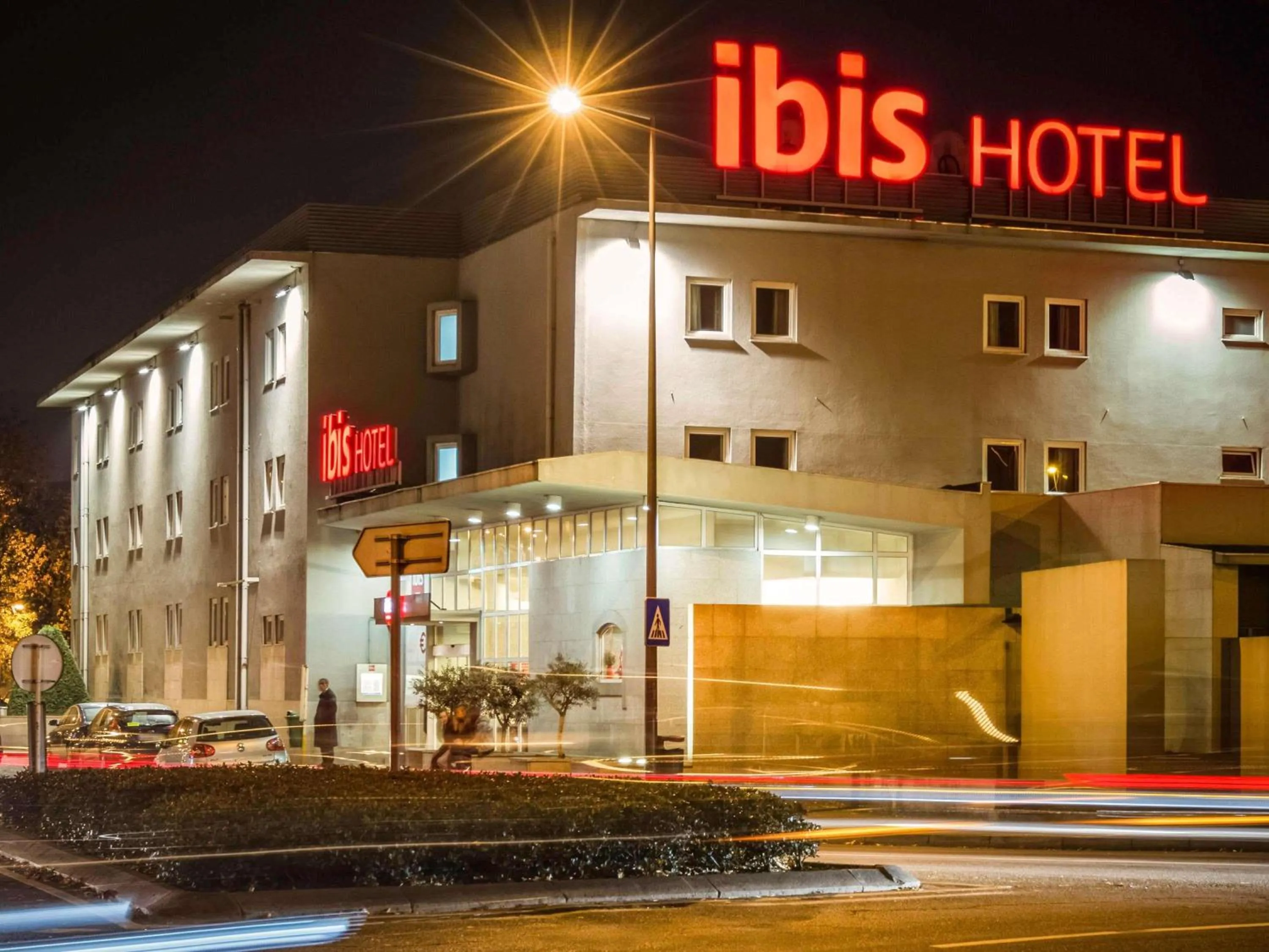 Property building in Hotel ibis Guimaraes