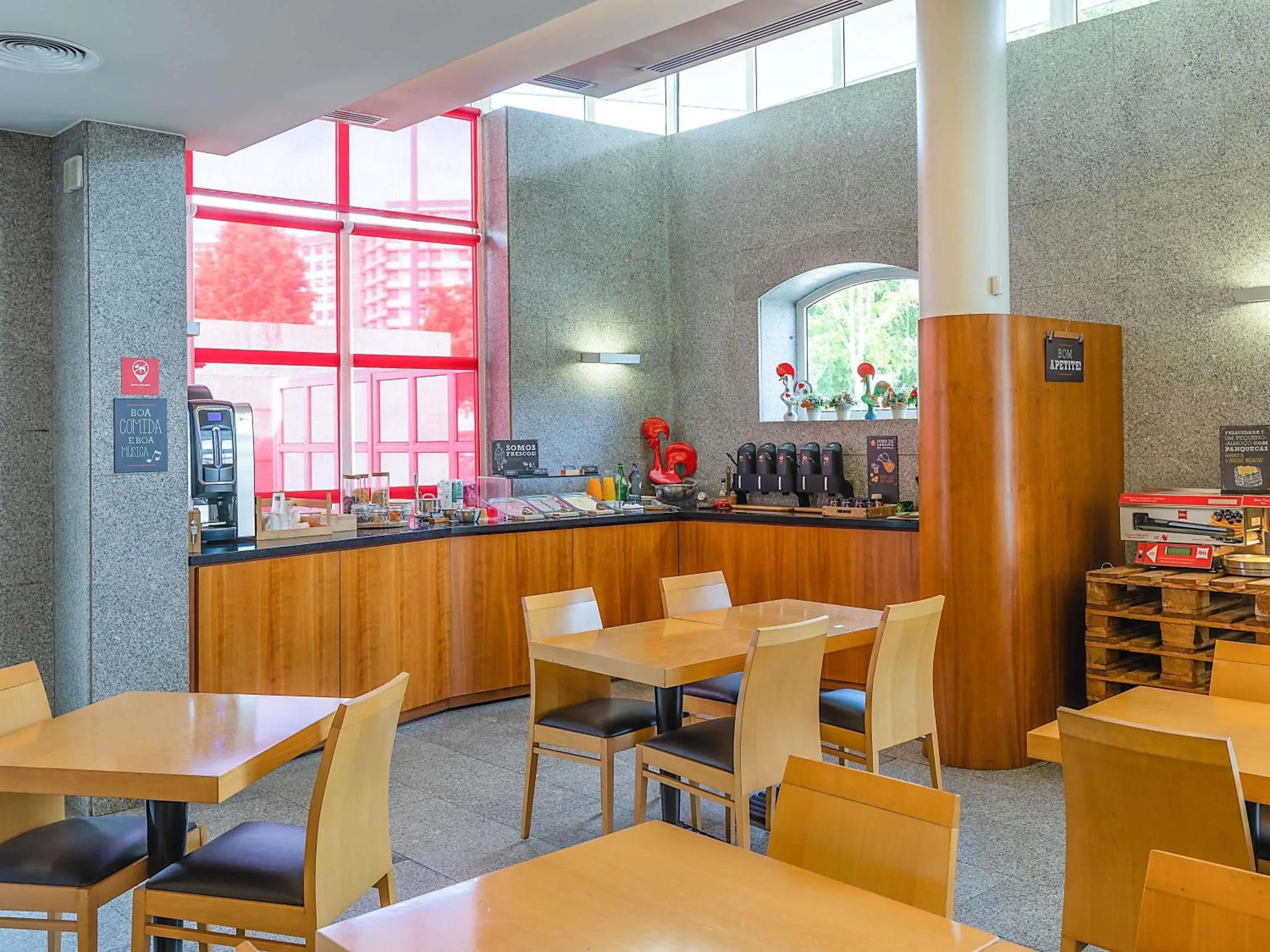 Breakfast in Hotel ibis Guimaraes