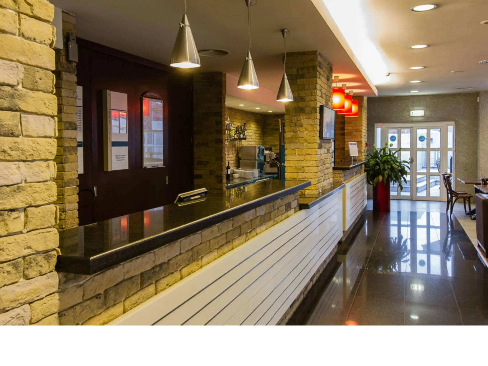 Lobby or reception in Hotel ibis Guimaraes