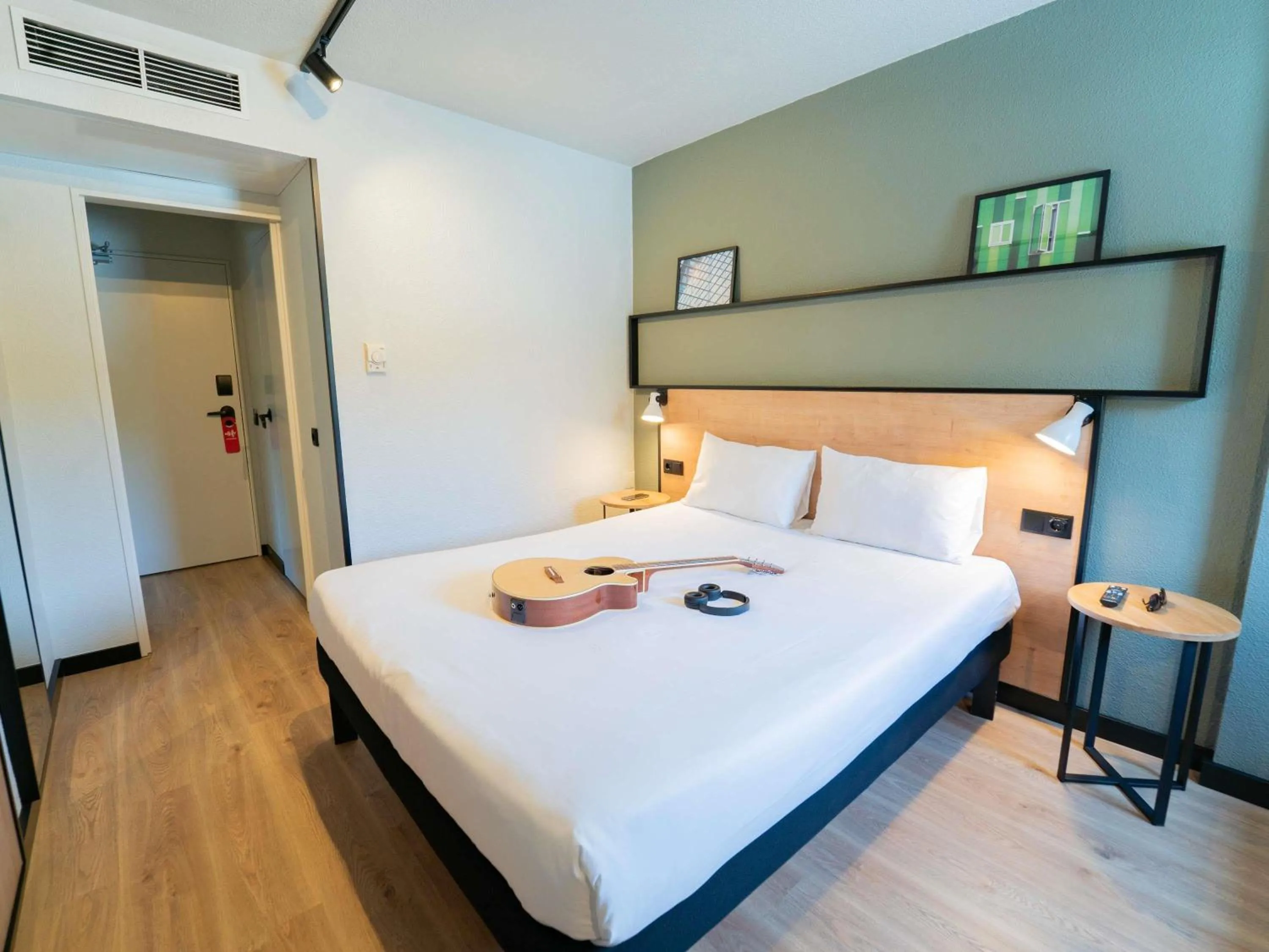 Bedroom, Bed in Hotel ibis Guimaraes