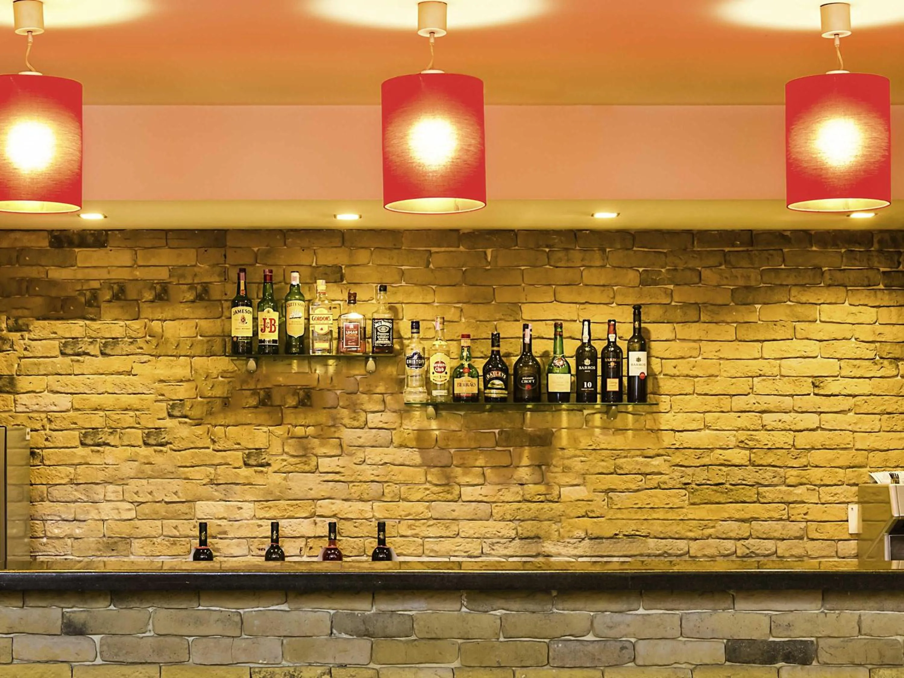 Lounge or bar in Hotel ibis Guimaraes