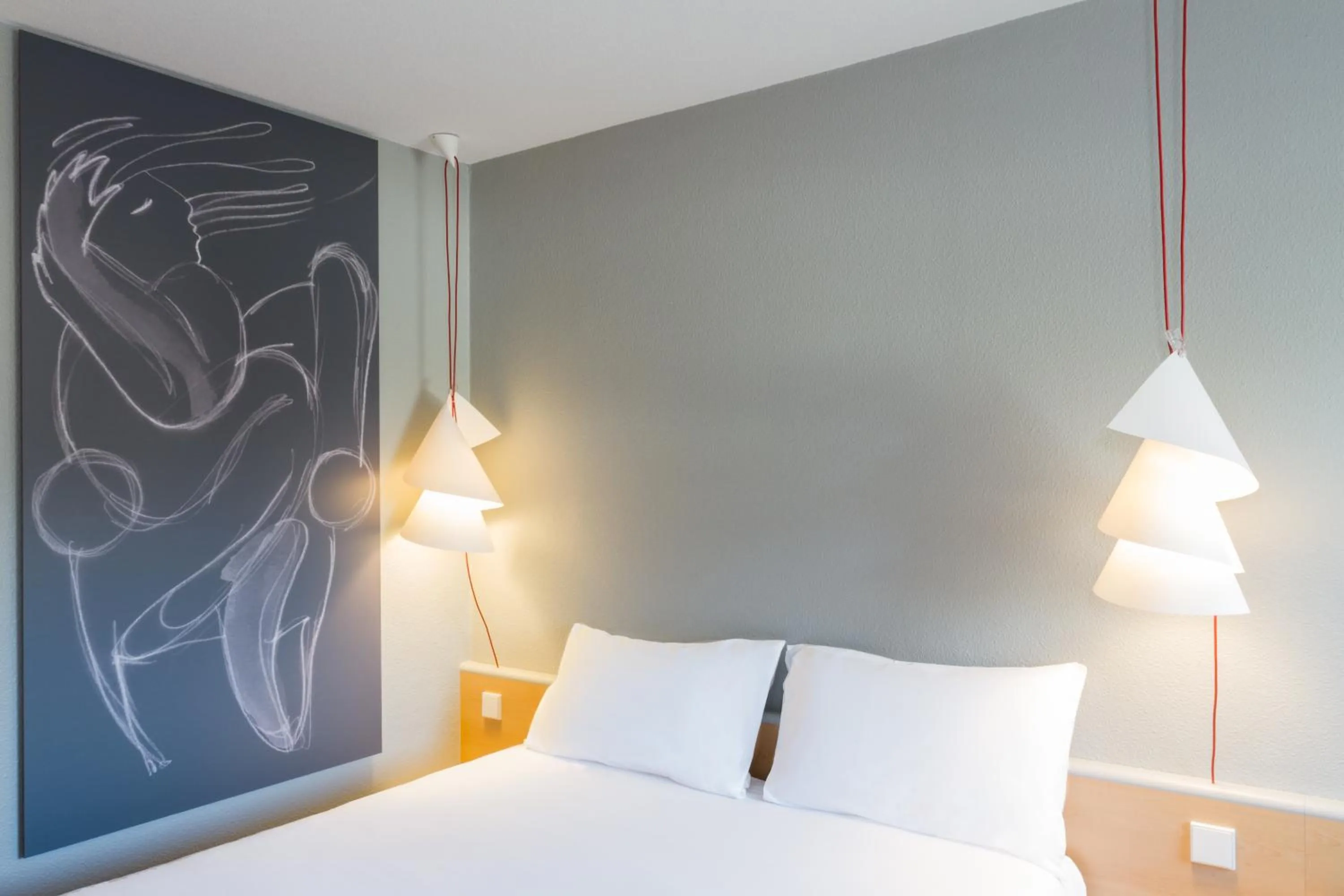 Decorative detail, Bed in Hotel ibis Porto Sao Joao