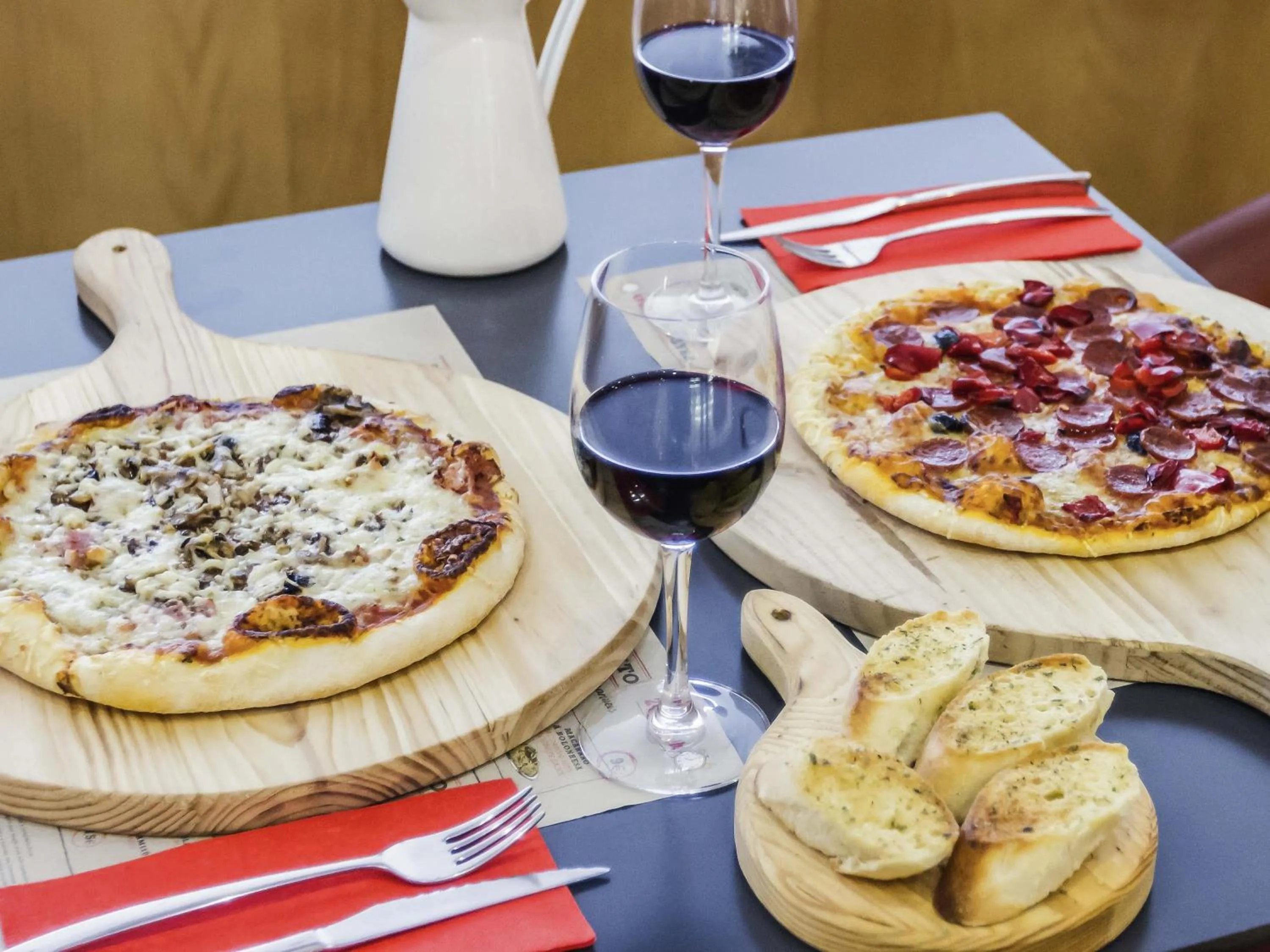 Lounge or bar in Hotel ibis Porto Sao Joao