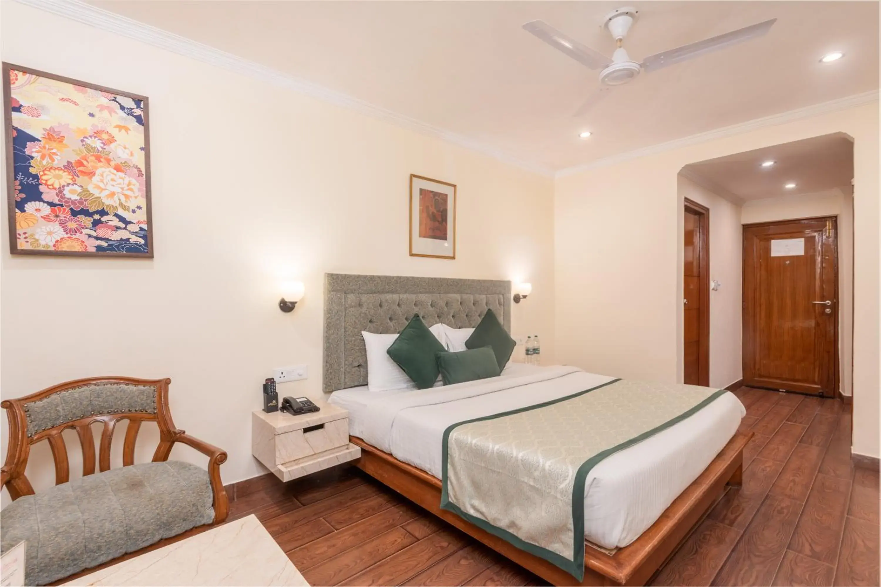 Bed in Tulip Inn Green Castle Mall road Bed in Tulip Inn Green Castle Mall road