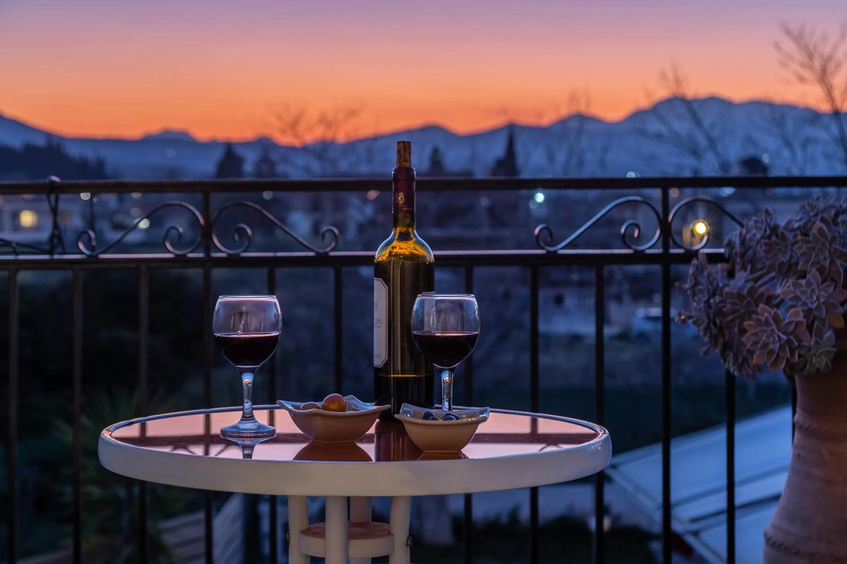 Patio in Jo Marinis Rooms