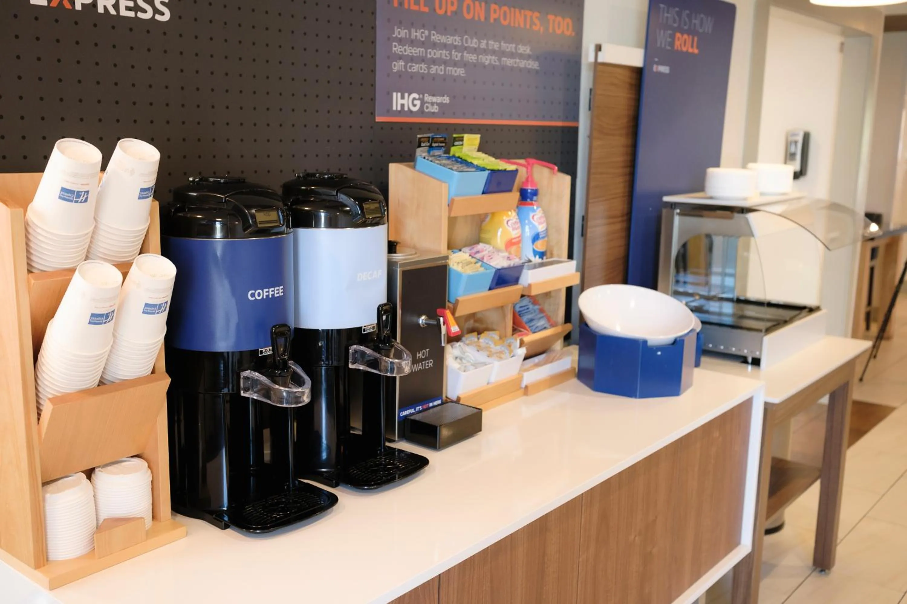 Coffee/tea facilities in Holiday Inn Express Davis-University Area by IHG