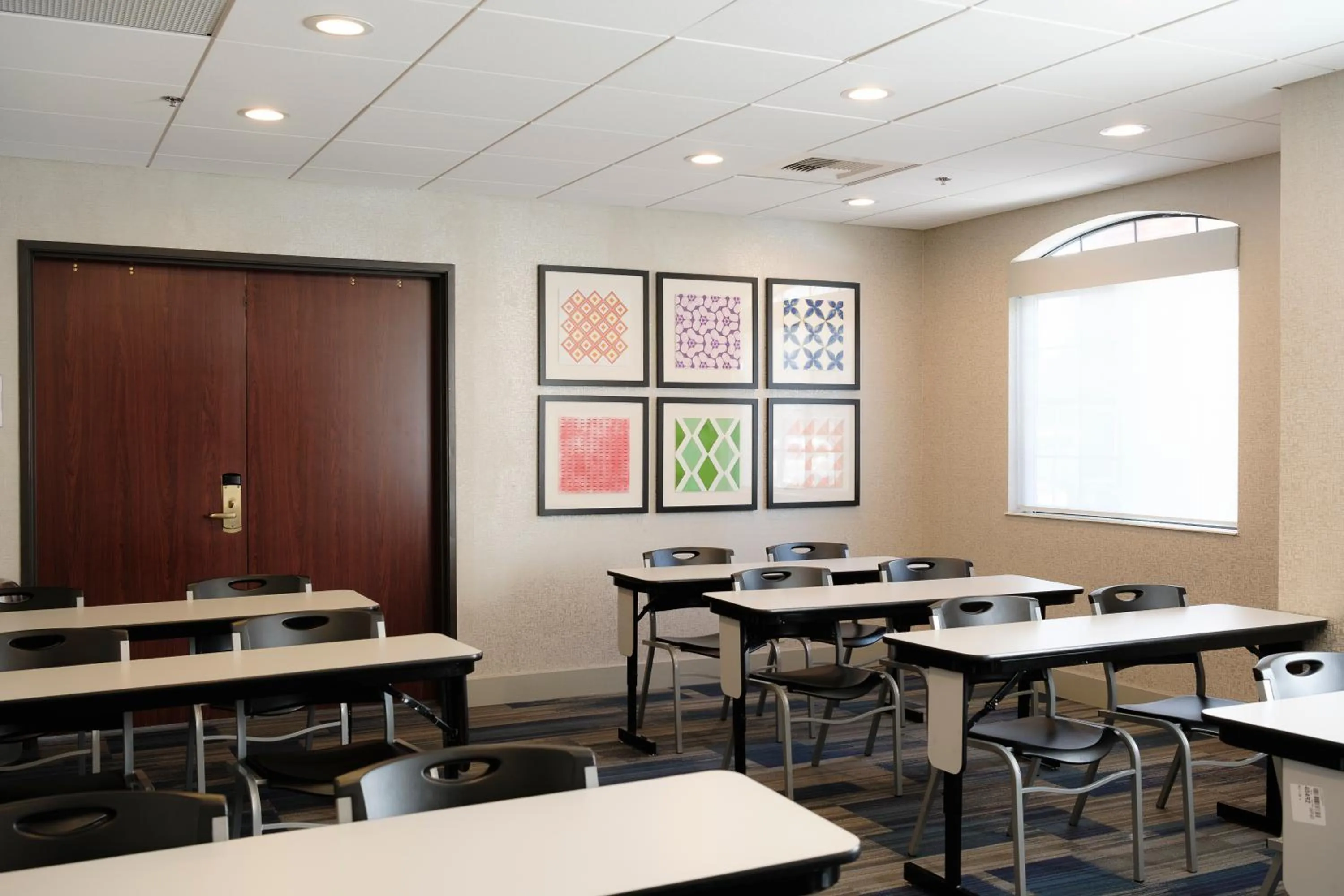 Meeting/conference room in Holiday Inn Express Davis-University Area by IHG