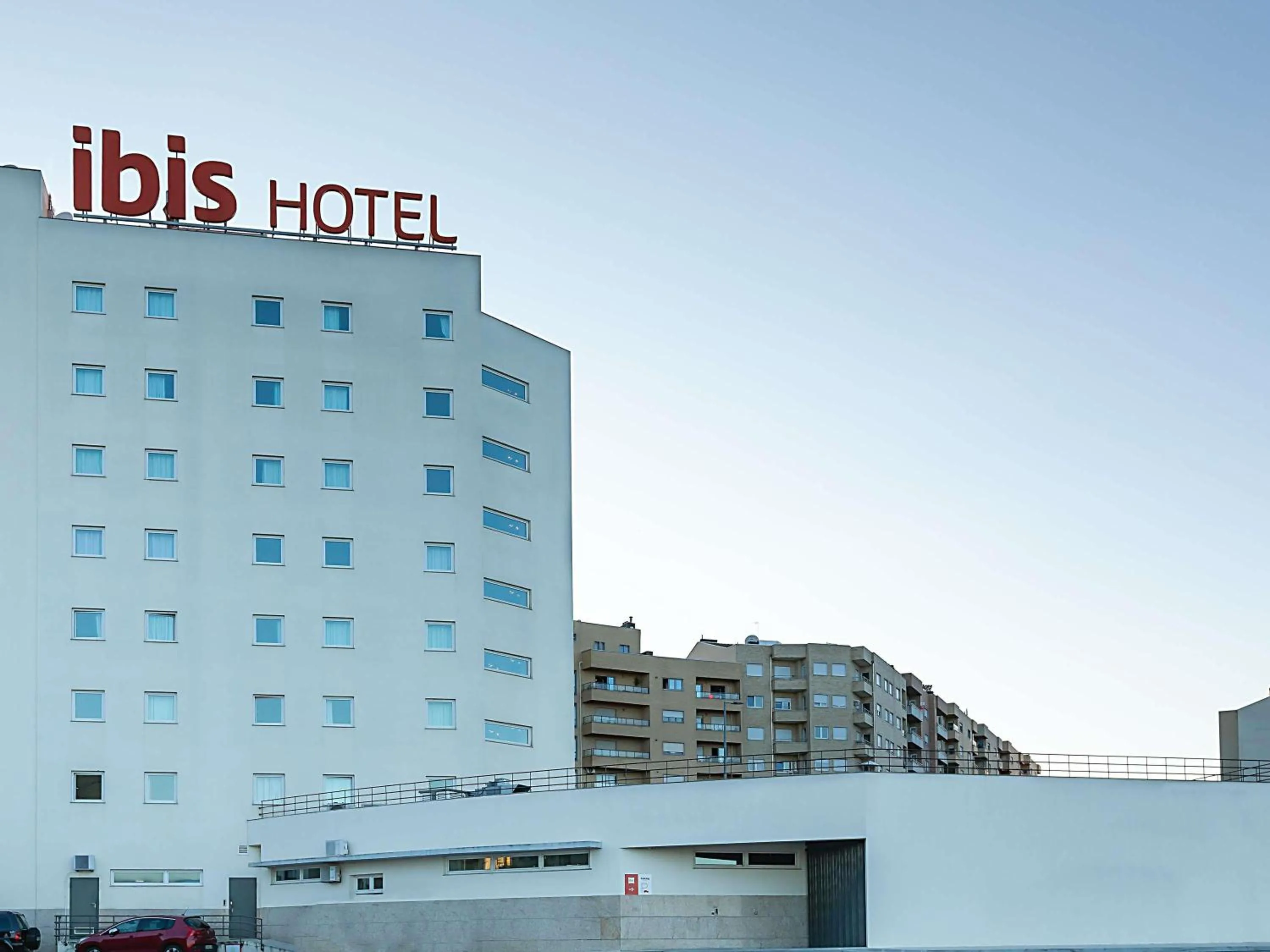 Property building in Hotel ibis Bragança
