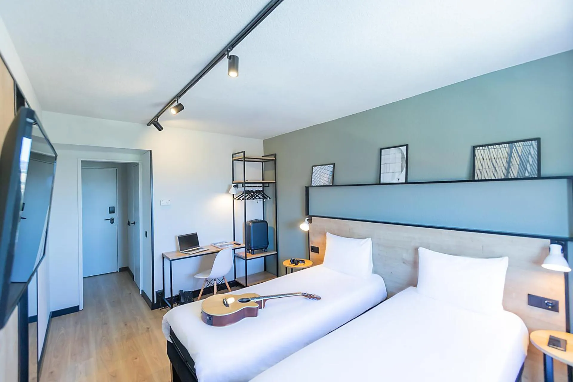 Bed in Hotel ibis Bragança