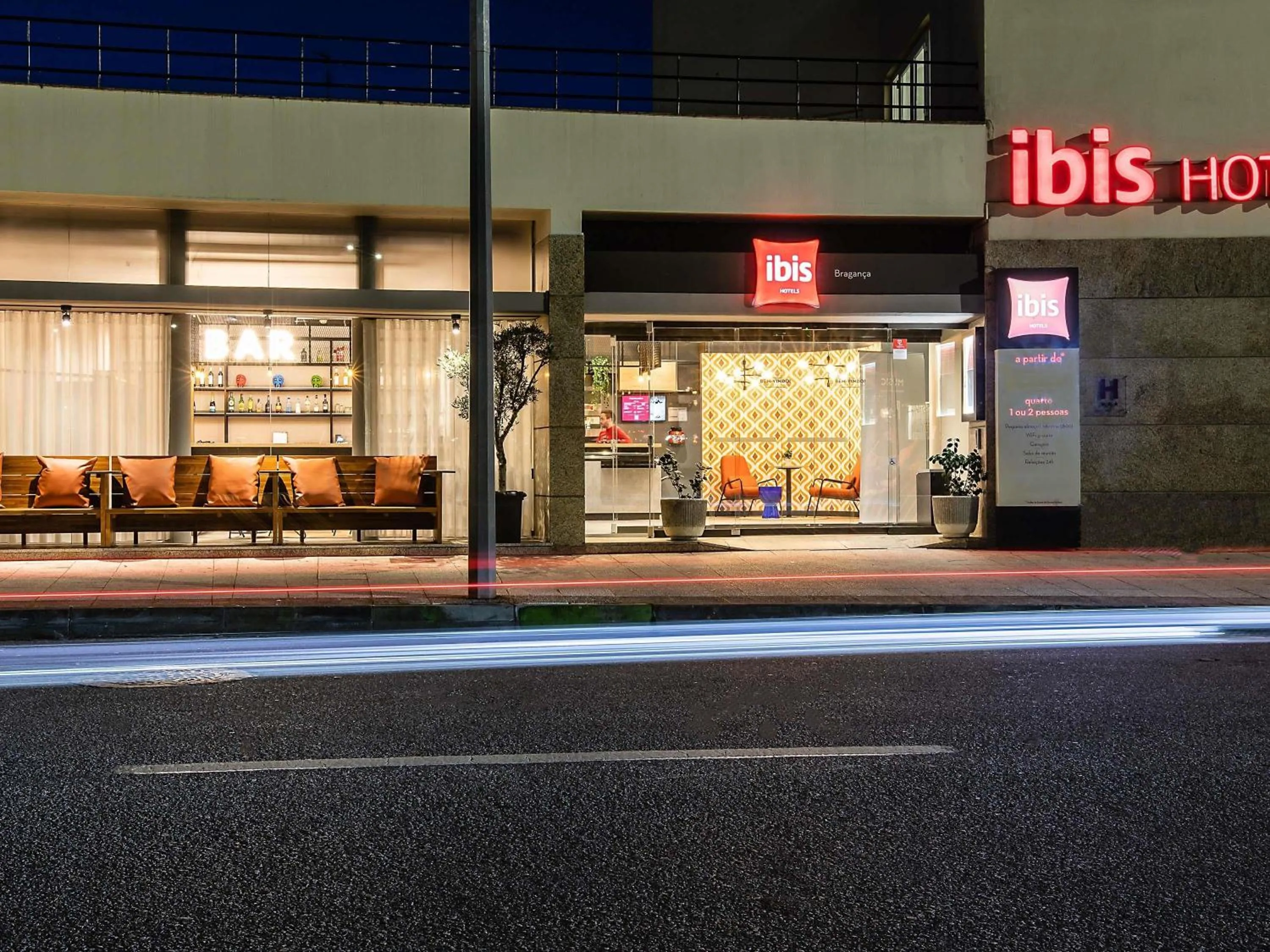 Property building in Hotel ibis Bragança