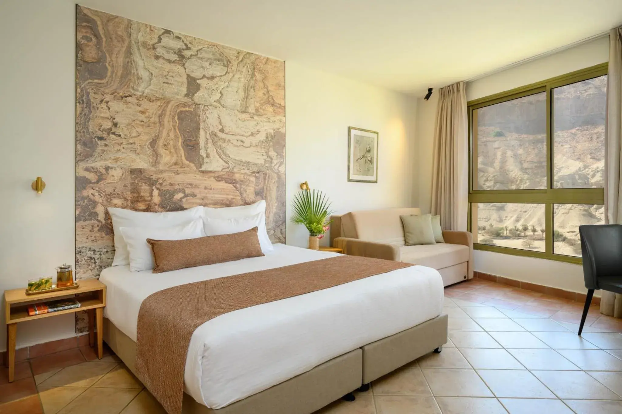 Bed in Ein Gedi Kibbutz Hotel Bed in Ein Gedi Kibbutz Hotel