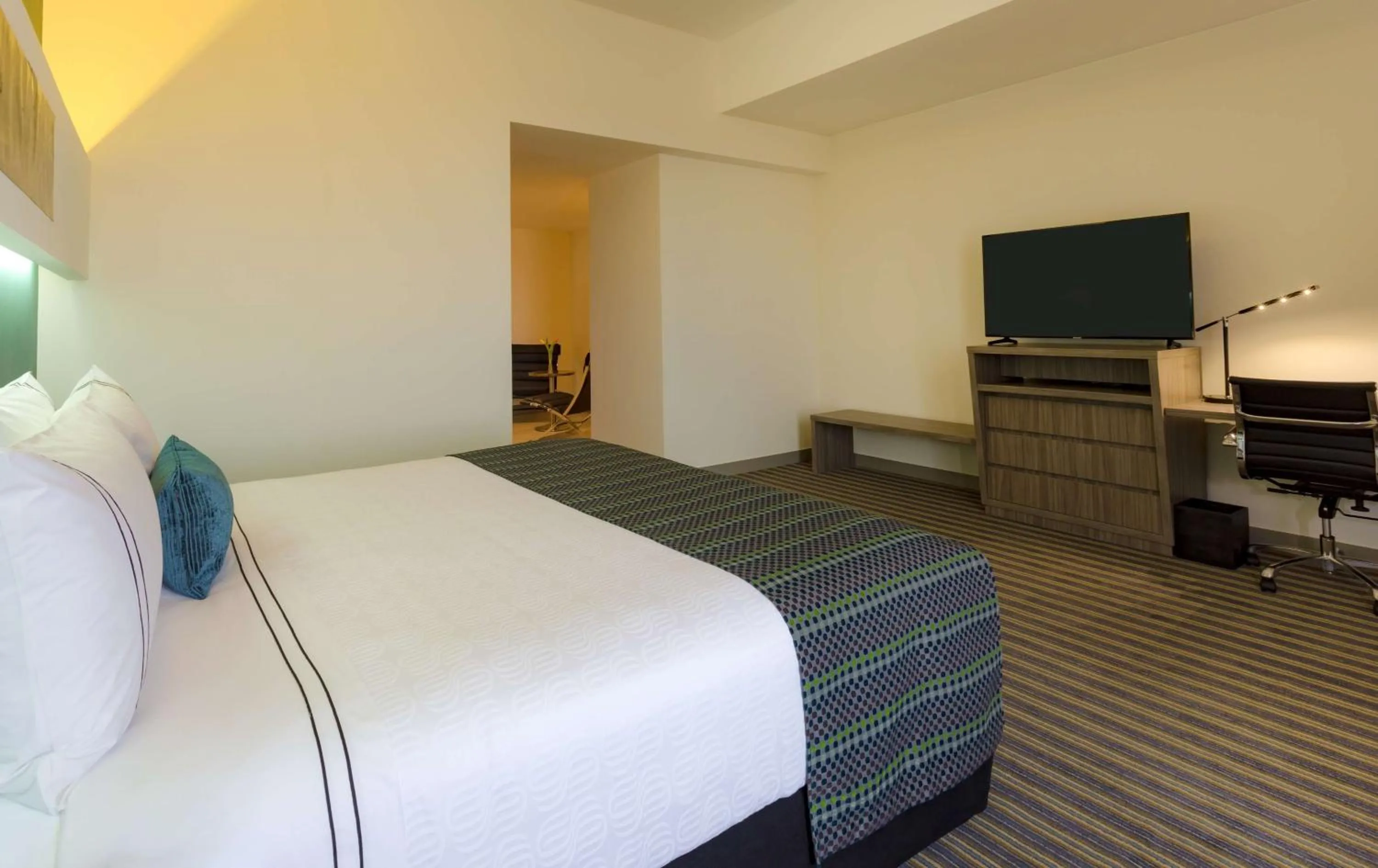 Photo of the whole room, Bed in Sonesta Hotel Arequipa