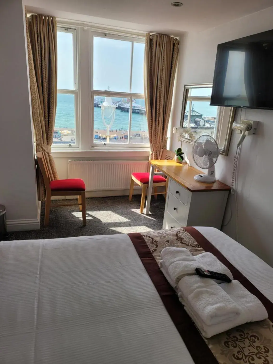En Suite Double with Sea View in Atlantic Seafront En Suite Double with Sea View in Atlantic Seafront