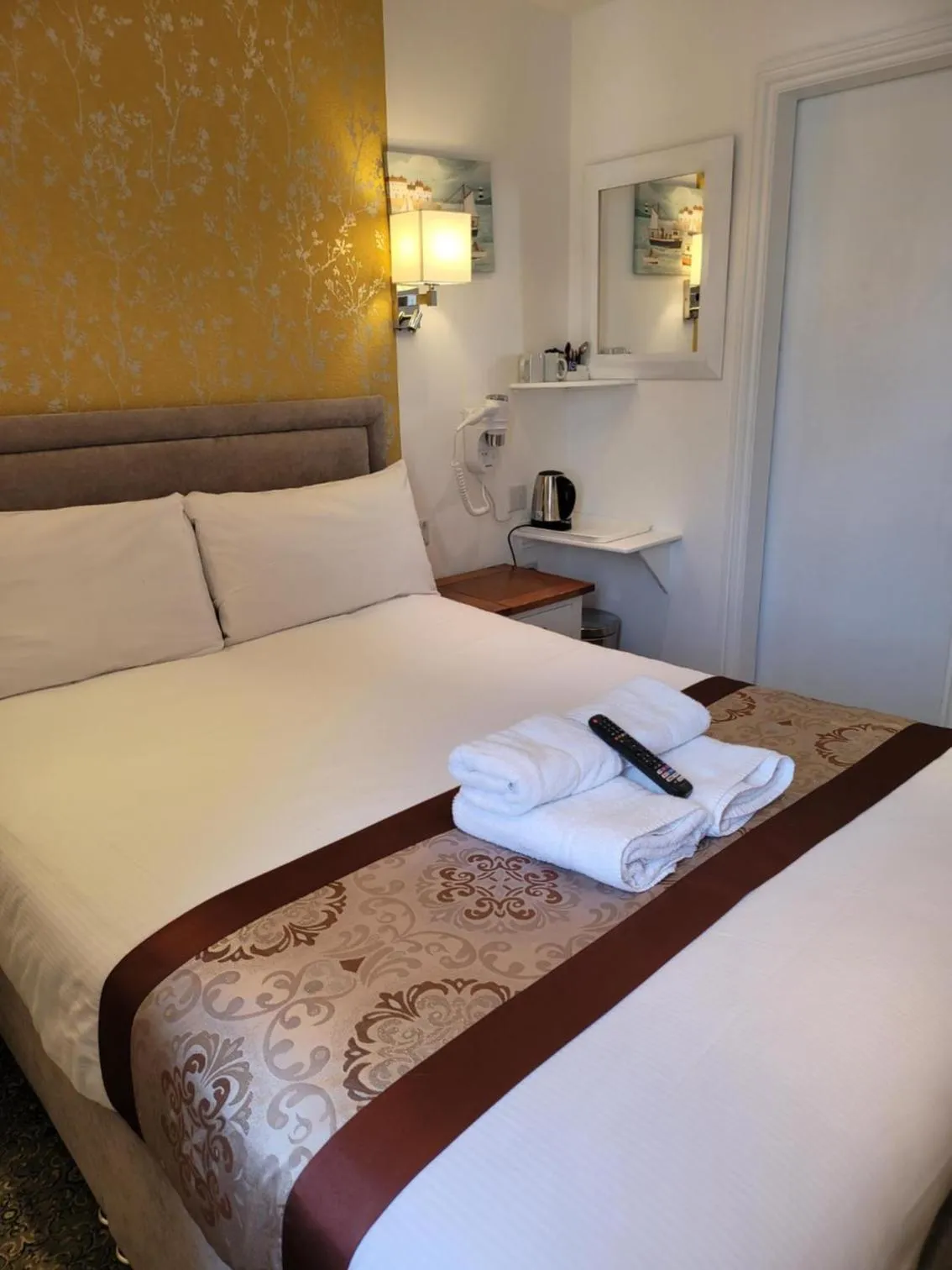 Bed in Atlantic Seafront