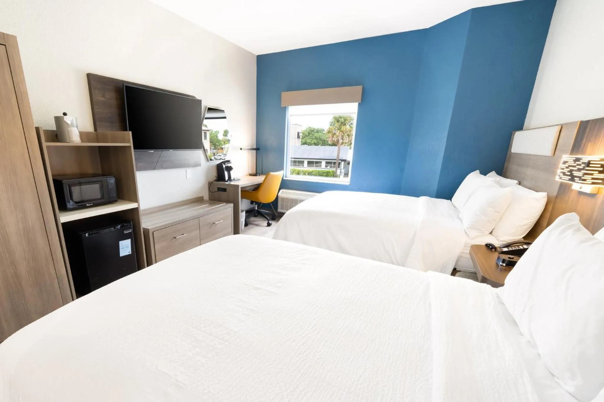 Photo of the whole room, Bed in Holiday Inn Express St Augustine Dtwn - Historic by IHG