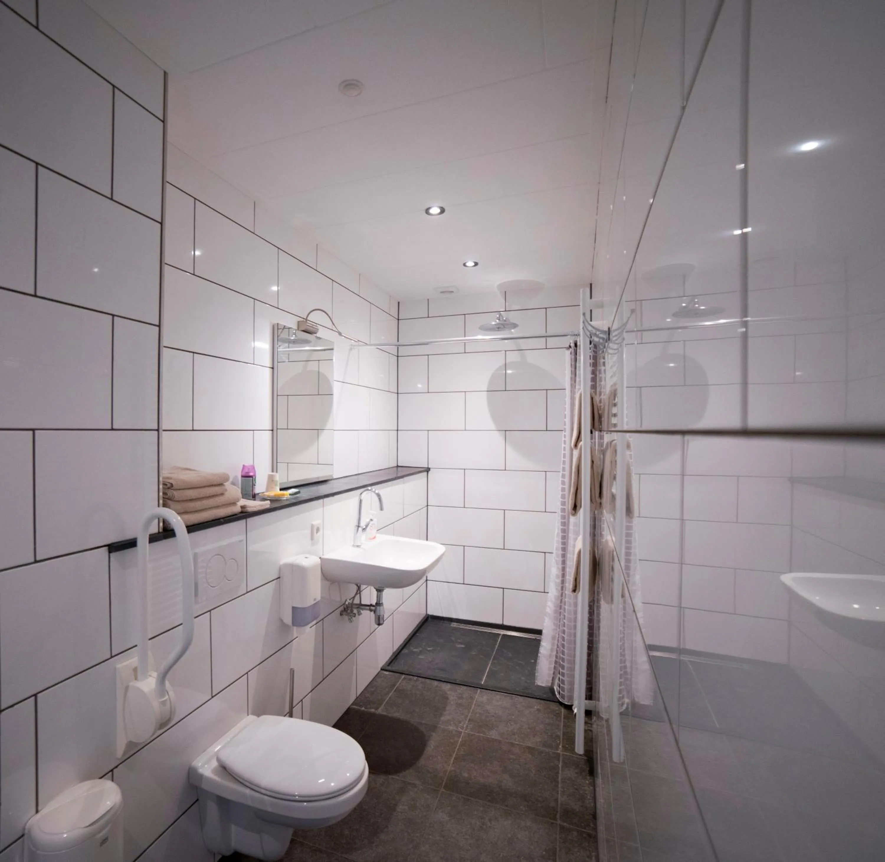 Shower in Hotel Herberg de Lindehoeve