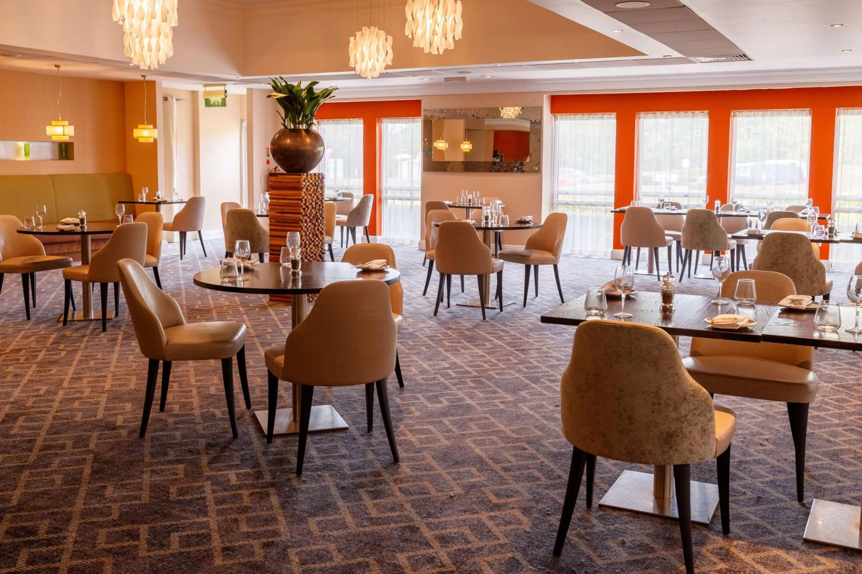 Restaurant/places to eat in Hilton Northampton Hotel