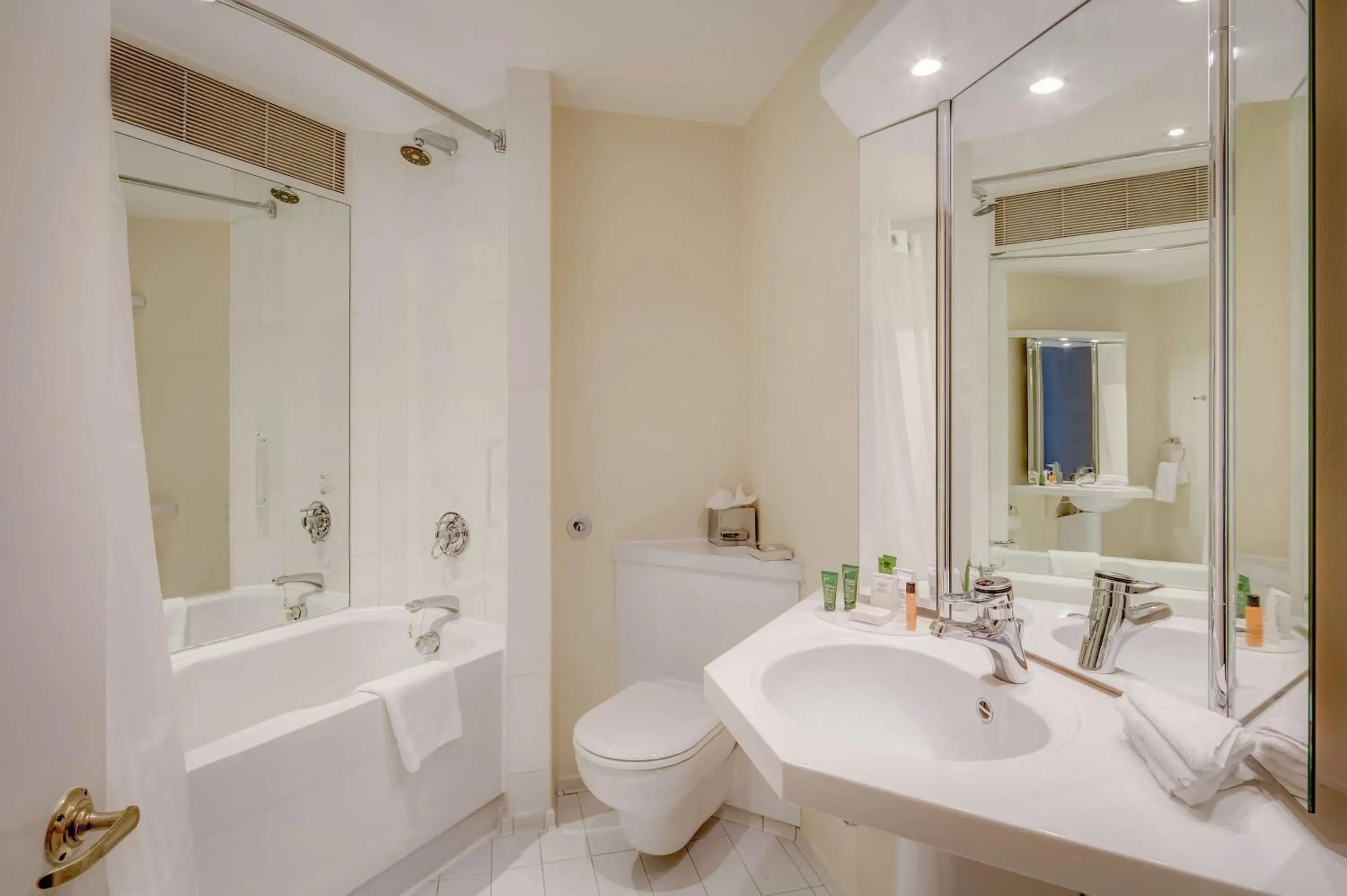 Bedroom in Hilton Northampton Hotel Bedroom in Hilton Northampton Hotel