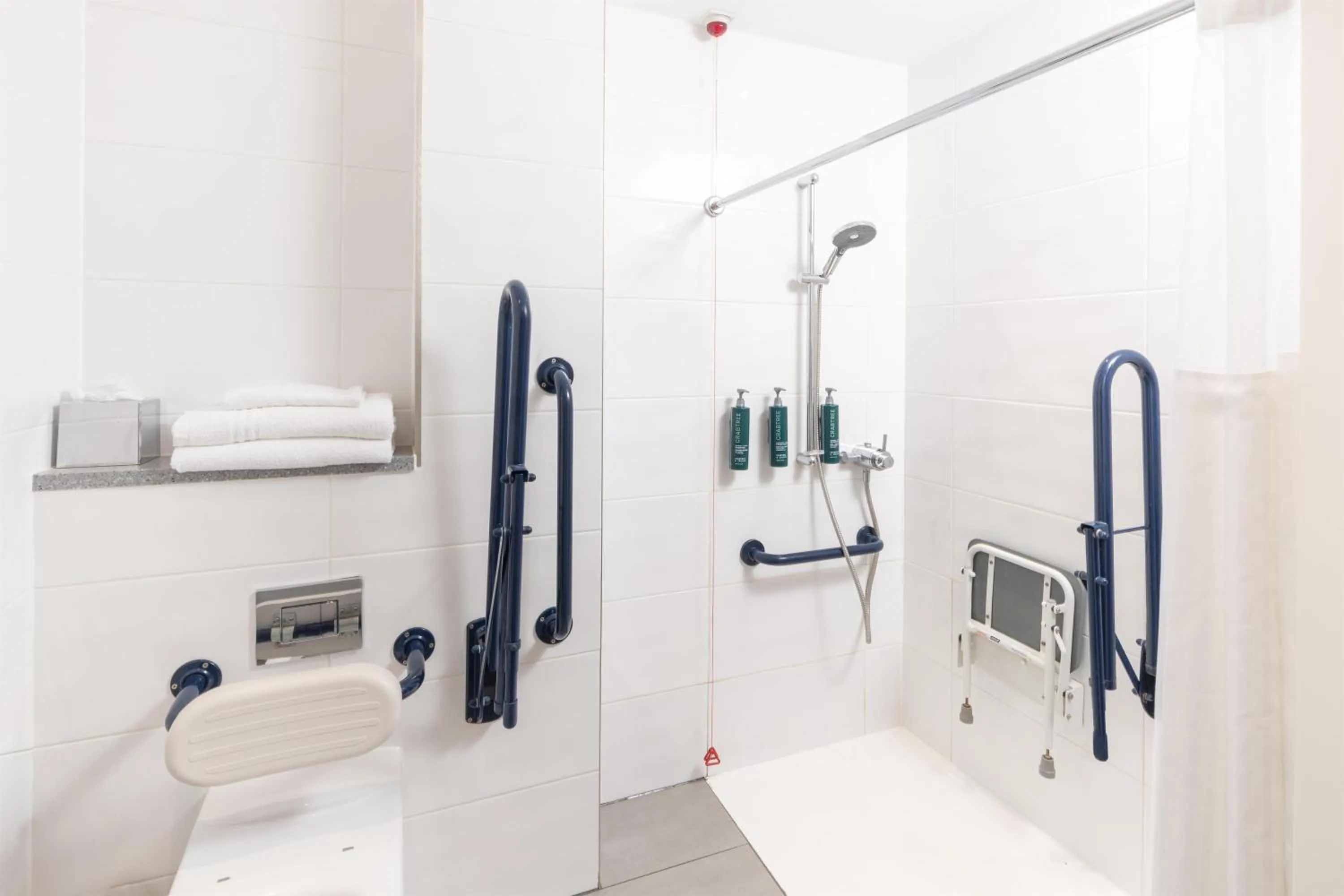 Bathroom in Hilton Northampton Hotel