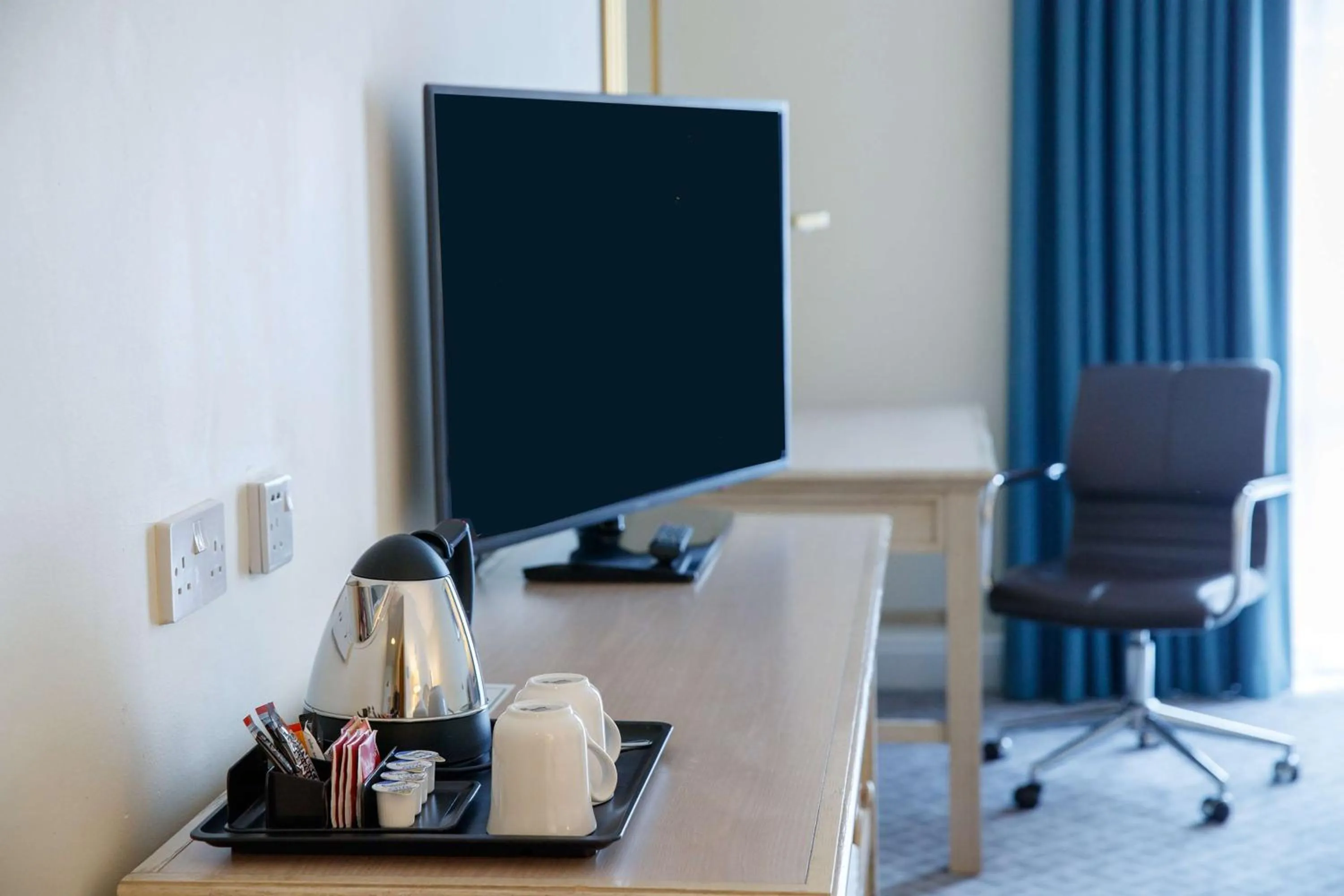 Bedroom in Hilton Northampton Hotel