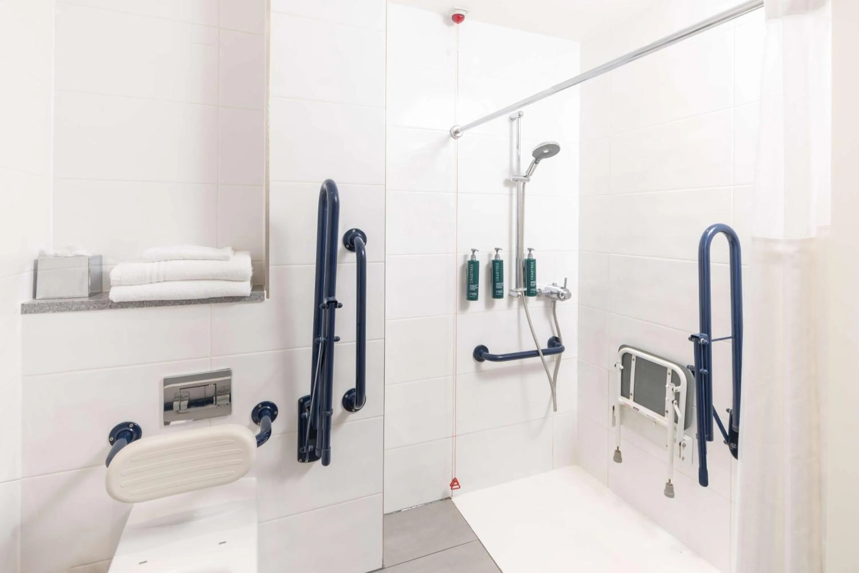 Bathroom in Hilton Northampton Hotel