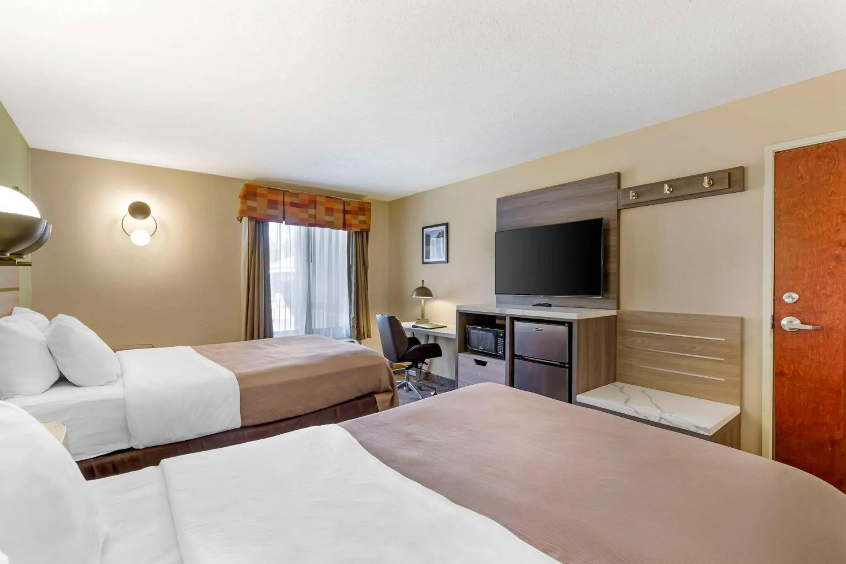 Bedroom, Bed in Quality Inn Raleigh Downtown Bedroom, Bed in Quality Inn Raleigh Downtown