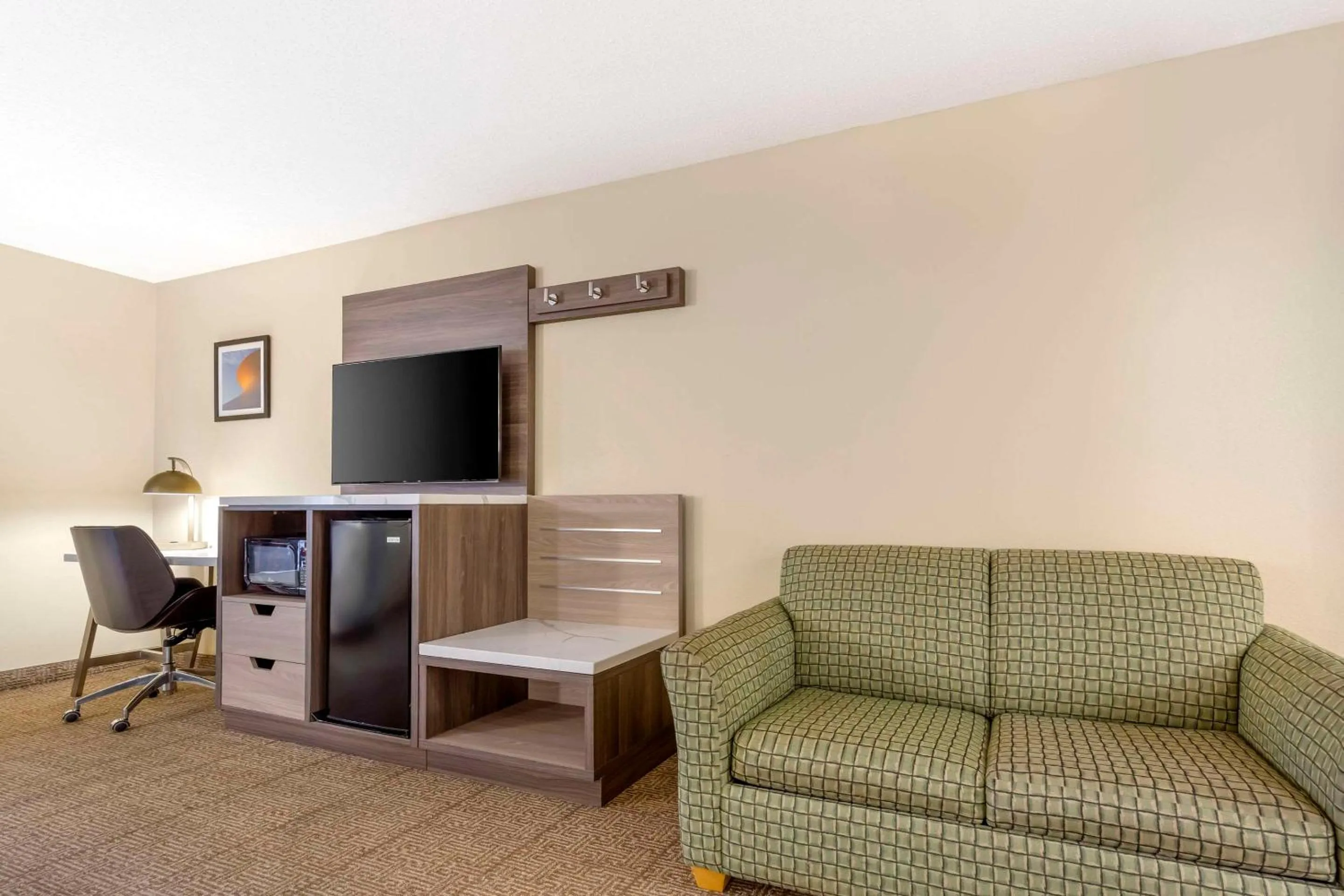 Bedroom in Quality Inn Raleigh Downtown