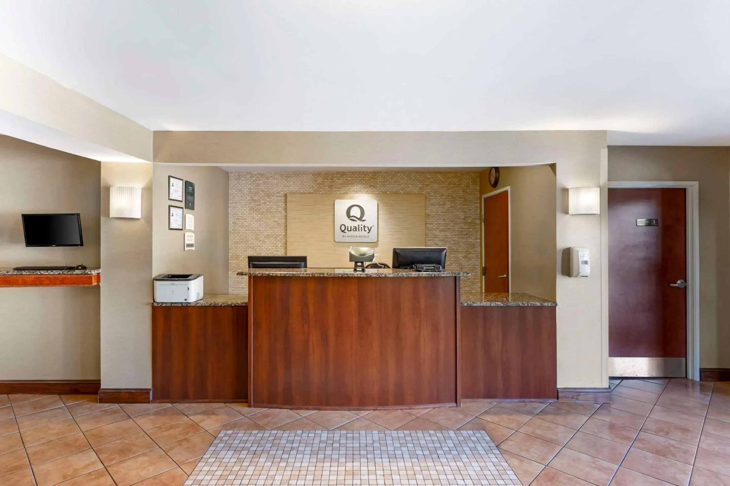 Lobby or reception in Quality Inn Raleigh Downtown Lobby or reception in Quality Inn Raleigh Downtown