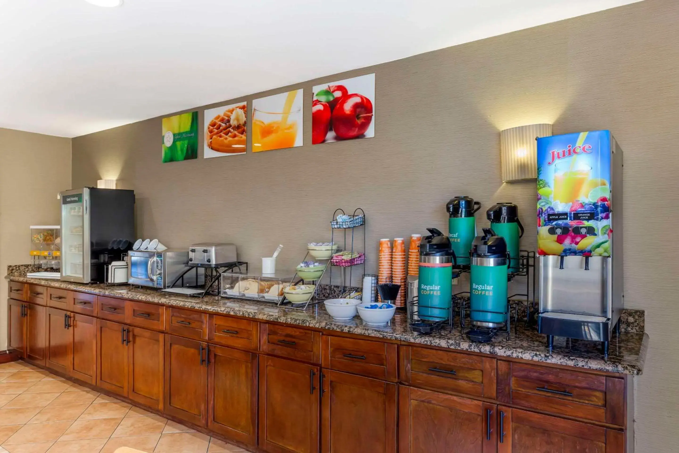 Breakfast in Quality Inn Raleigh Downtown Breakfast in Quality Inn Raleigh Downtown