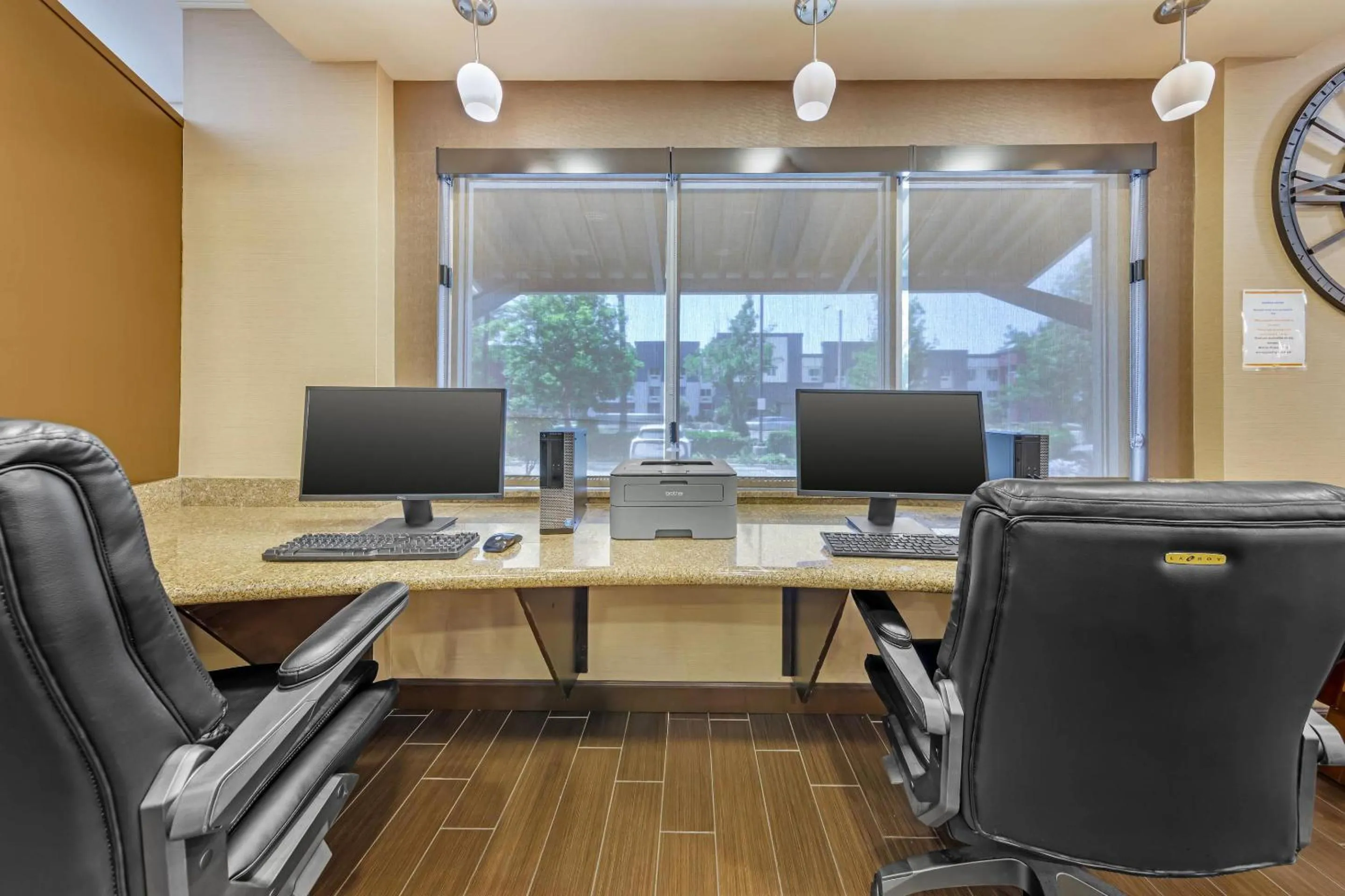 Business facilities in Comfort Suites Ontario Airport Convention Center