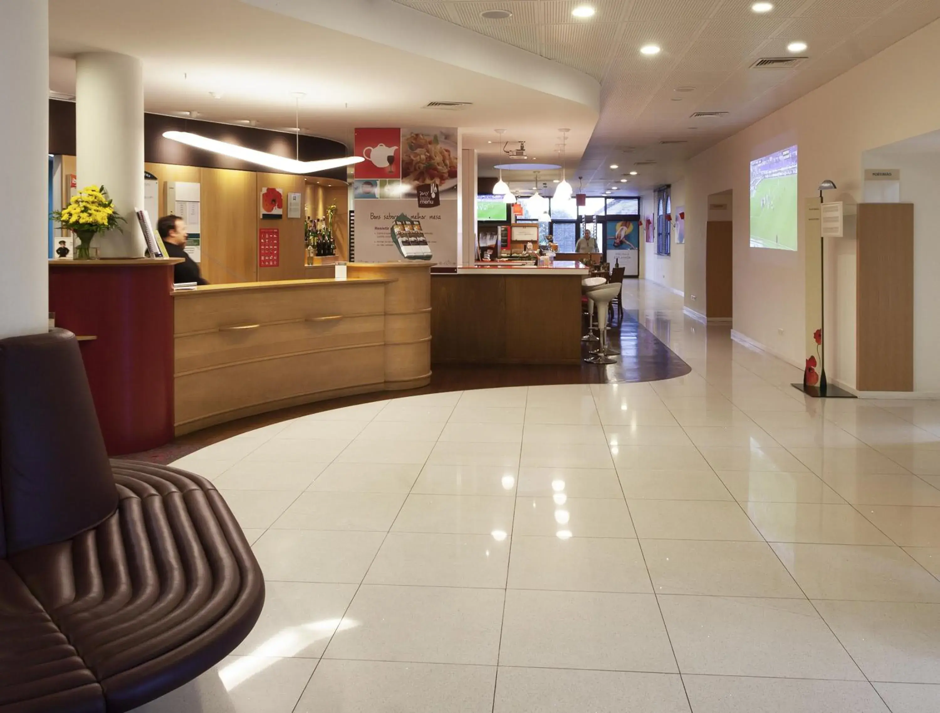 Lobby or reception in Hotel ibis Faro Algarve Lobby or reception in Hotel ibis Faro Algarve