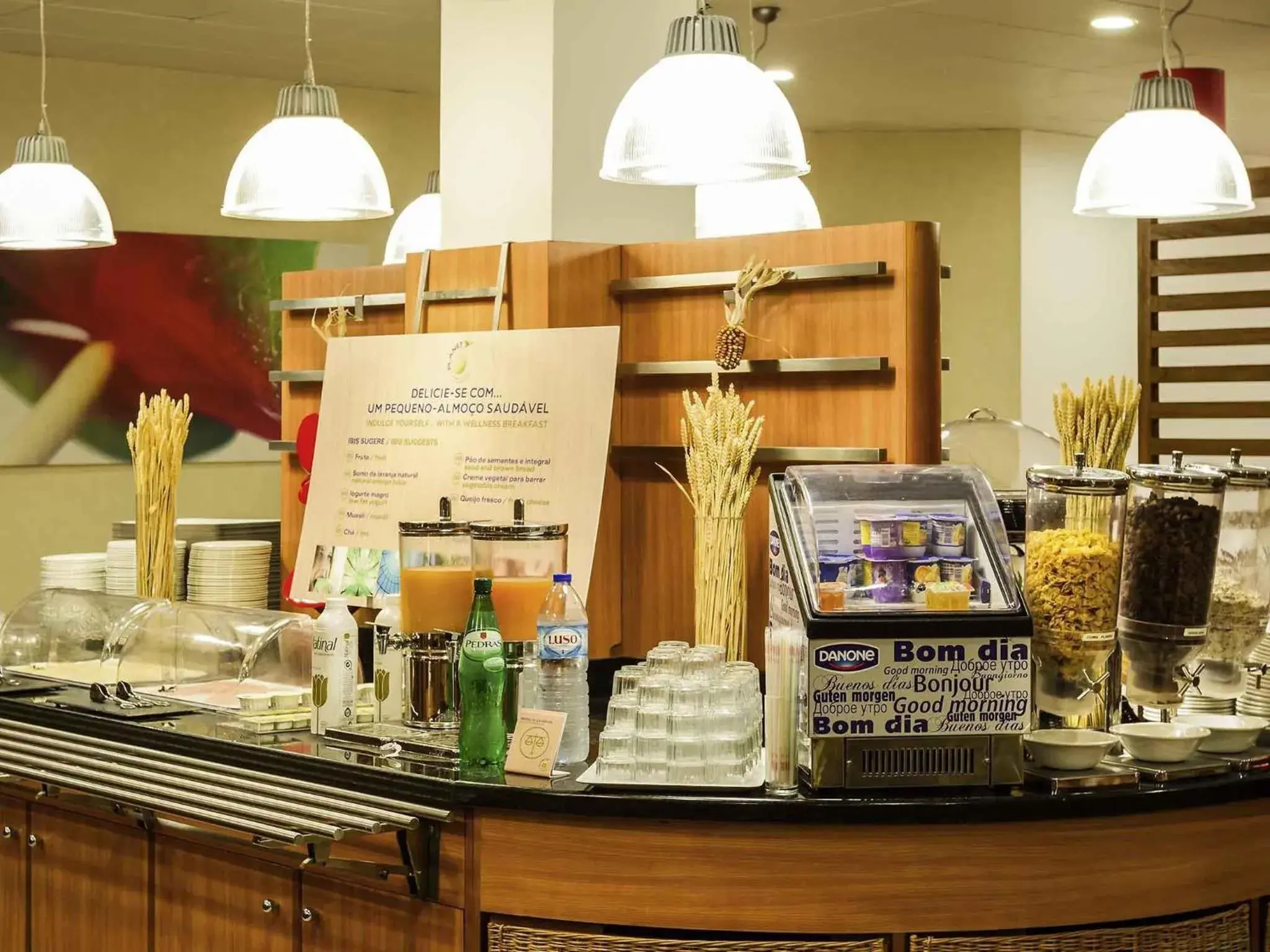 Restaurant/places to eat in Hotel ibis Faro Algarve Restaurant/places to eat in Hotel ibis Faro Algarve