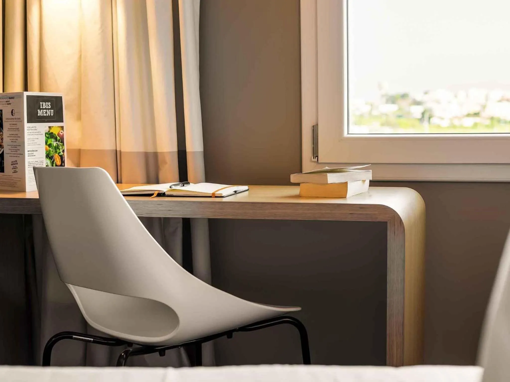 Bedroom in Hotel ibis Faro Algarve