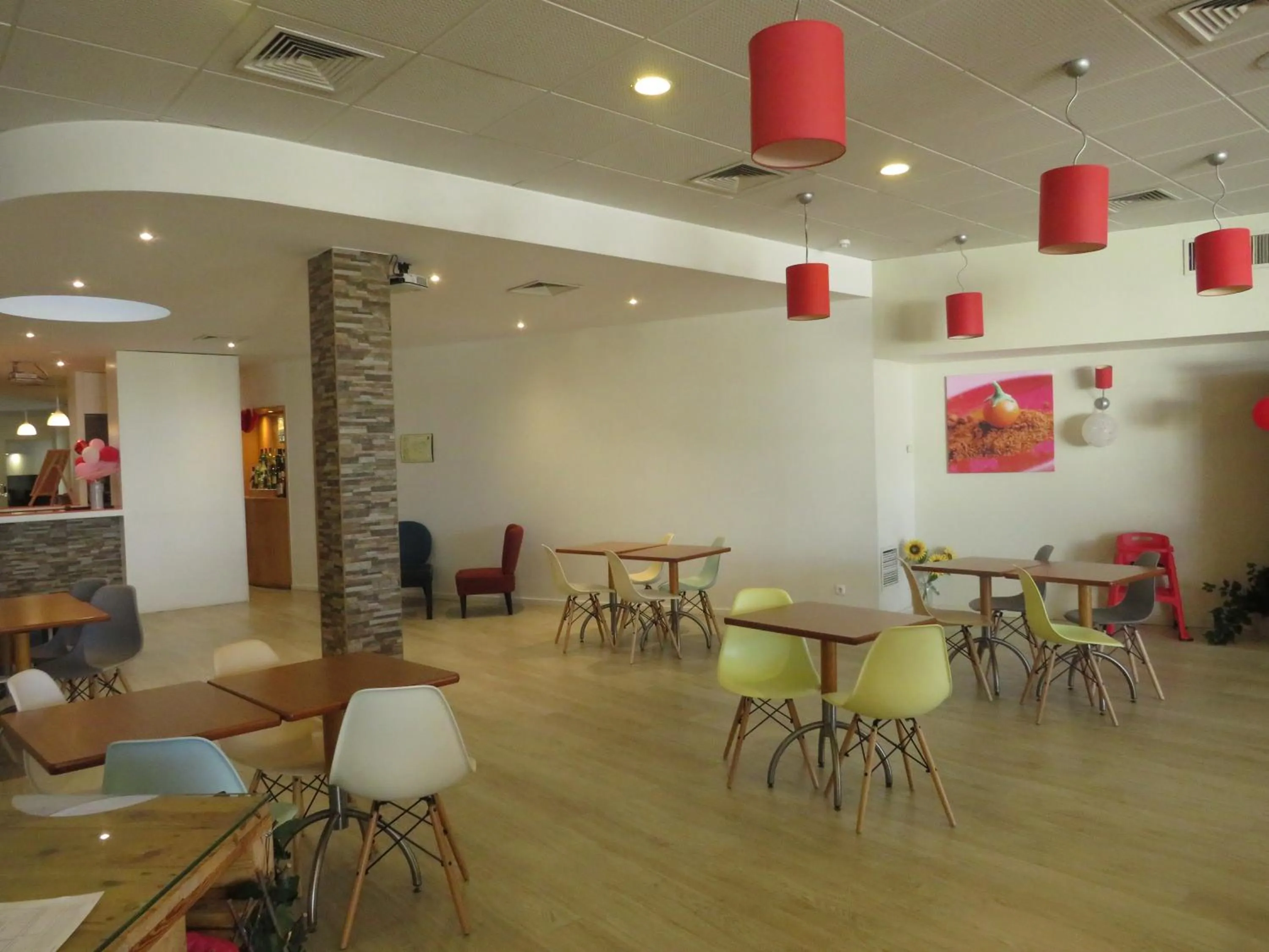 Restaurant/places to eat in Hotel ibis Faro Algarve
